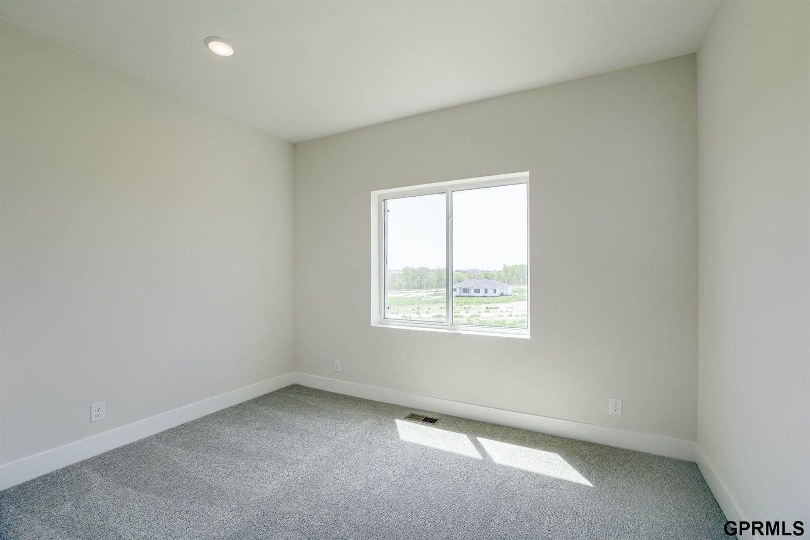 20137 R Street. Omaha, NE 68135