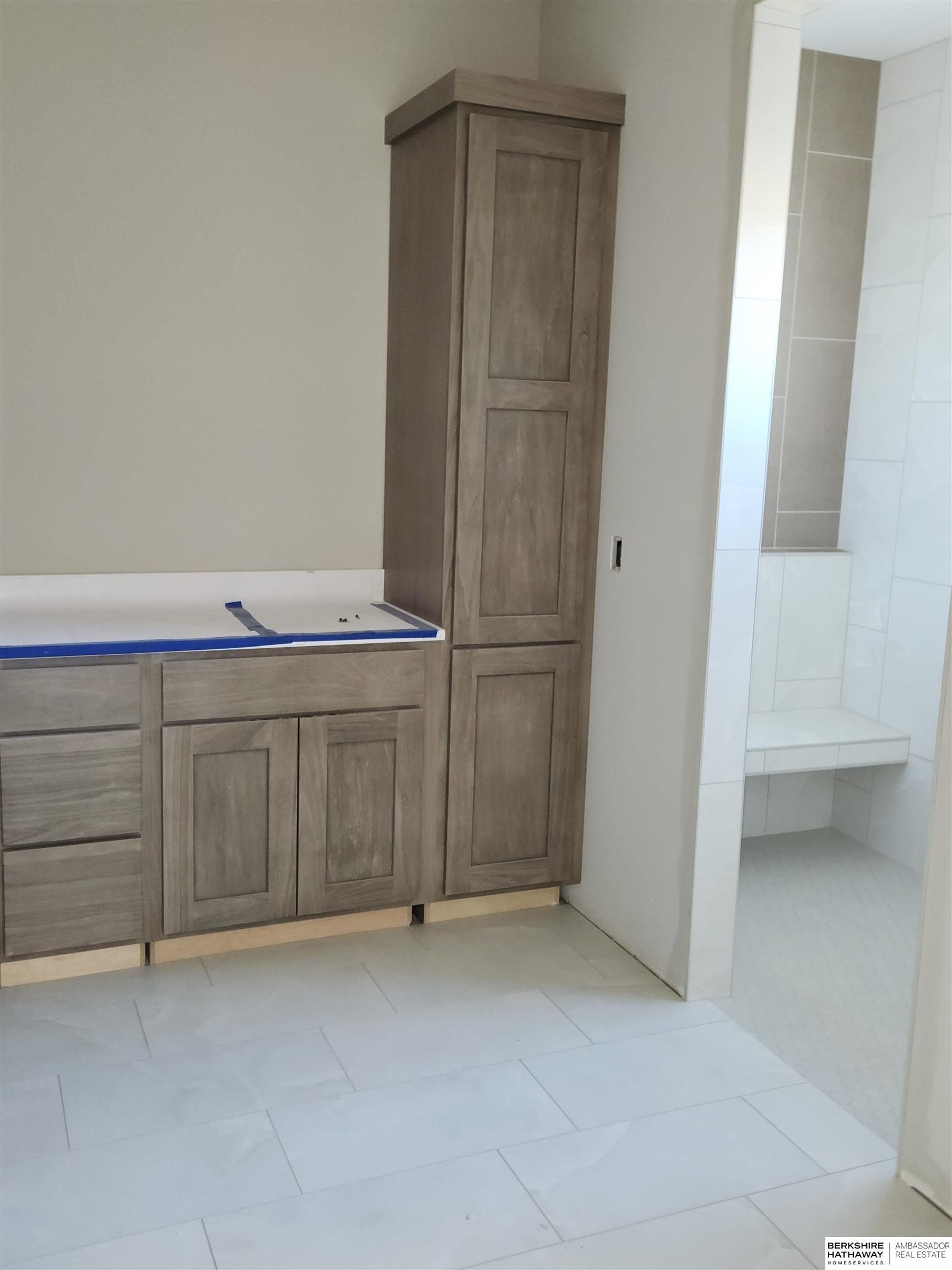 3016 S 209Th Court. Elkhorn, NE 68022