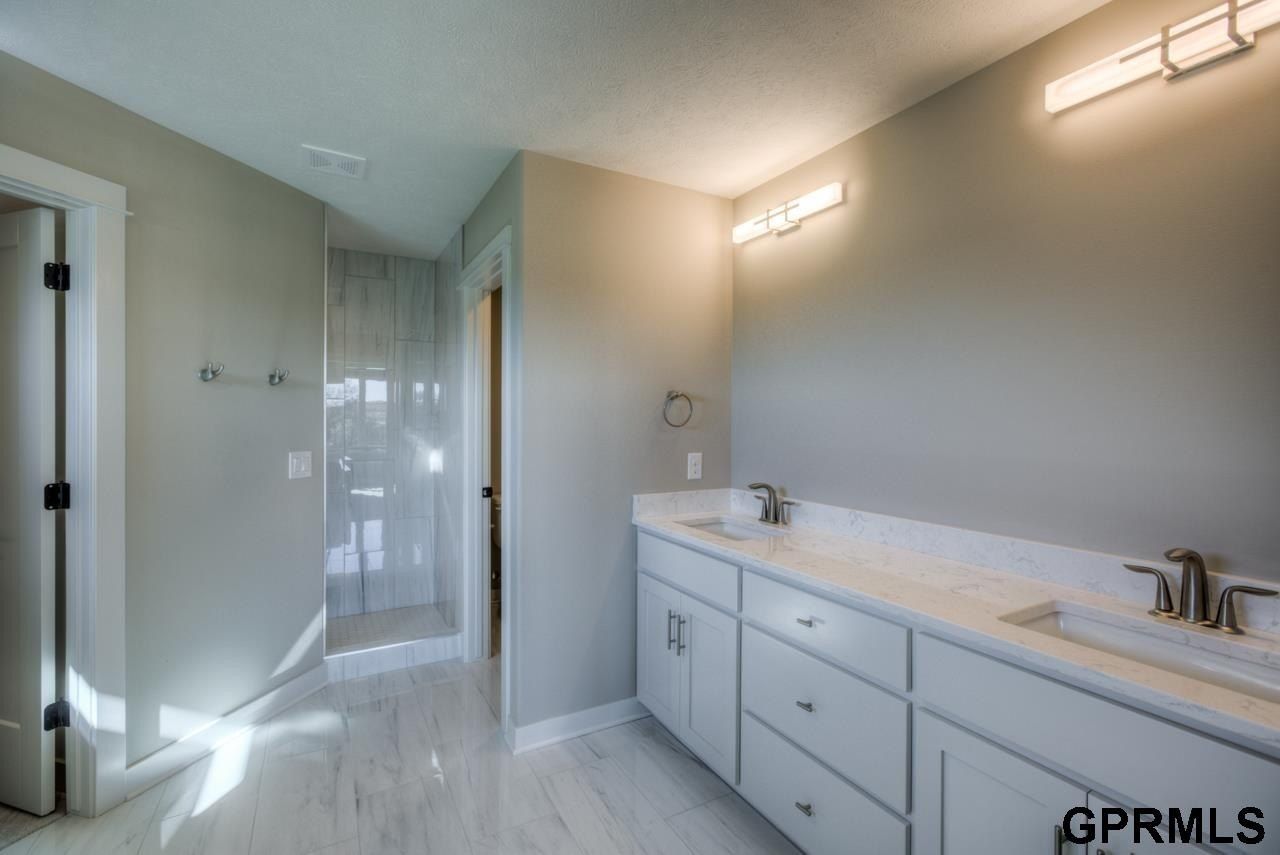 3103 N 184 Street. Elkhorn, NE 68022