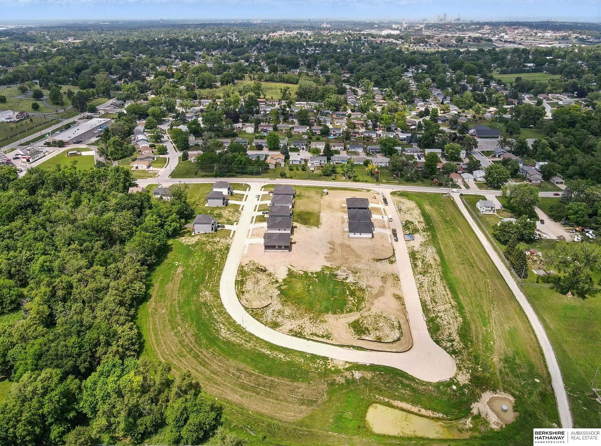 7616 S 33 Avenue. Bellevue, NE 68147