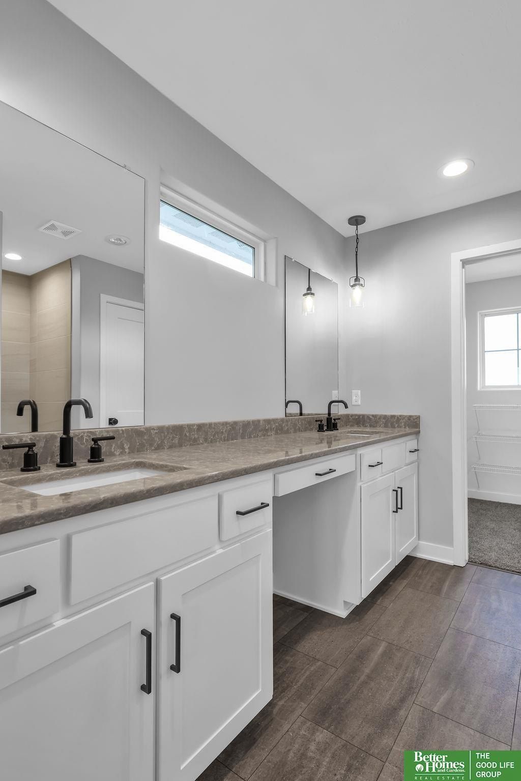 18325 Summit Drive. Omaha, NE 68136