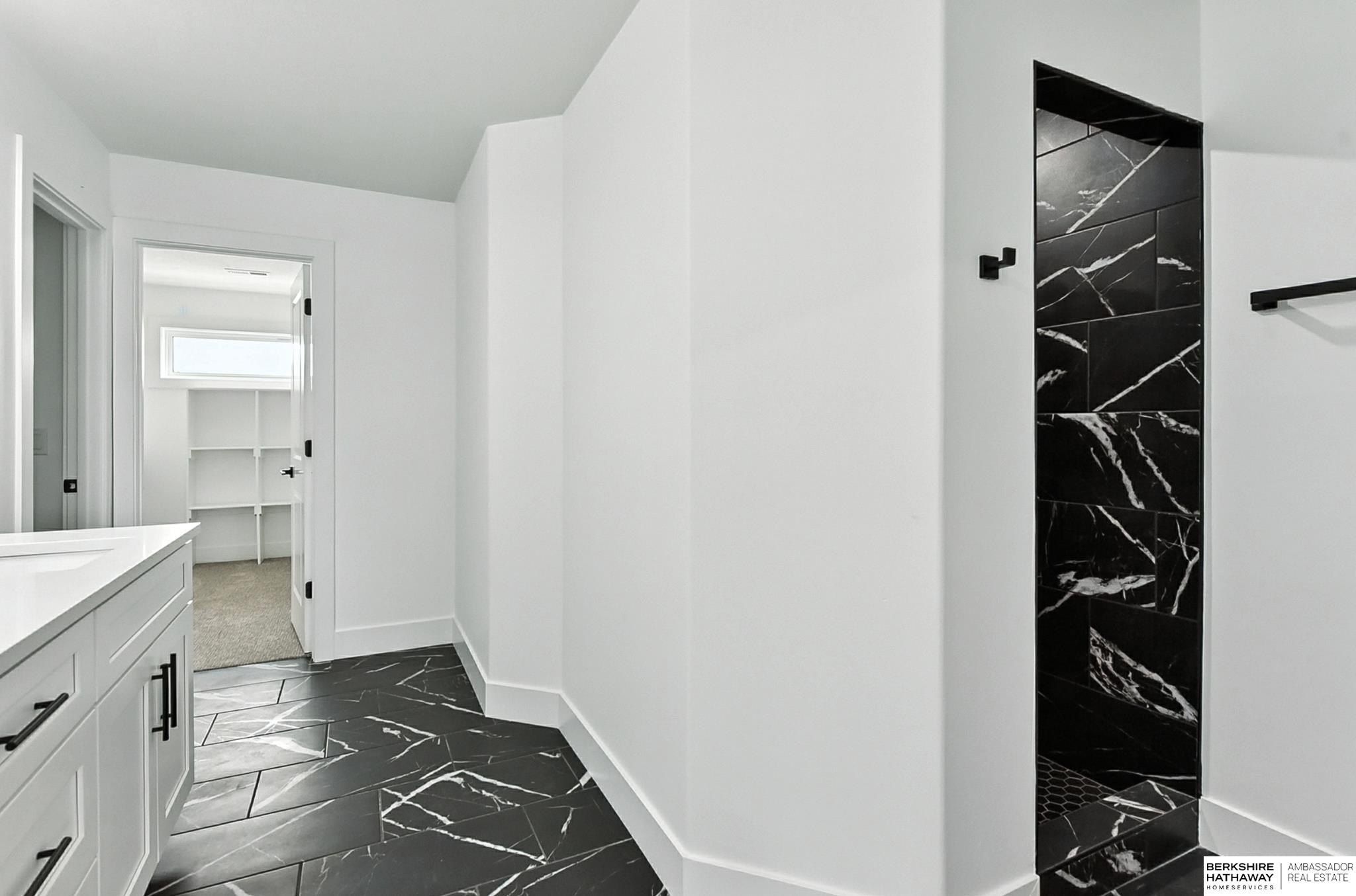 19760 Briar Street. Gretna, NE 68028