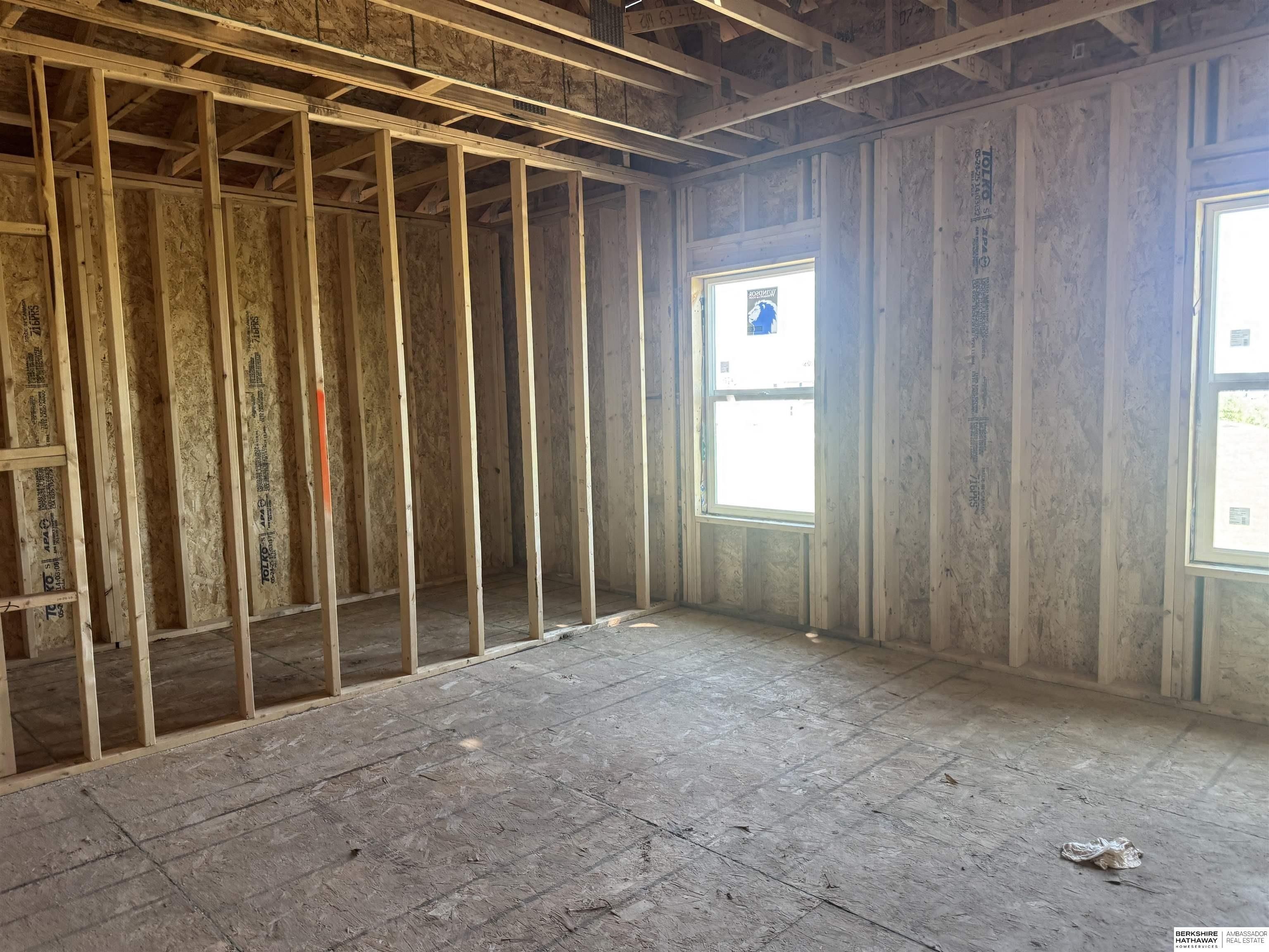 6131 S 215Th Circle. Elkhorn, NE 68022