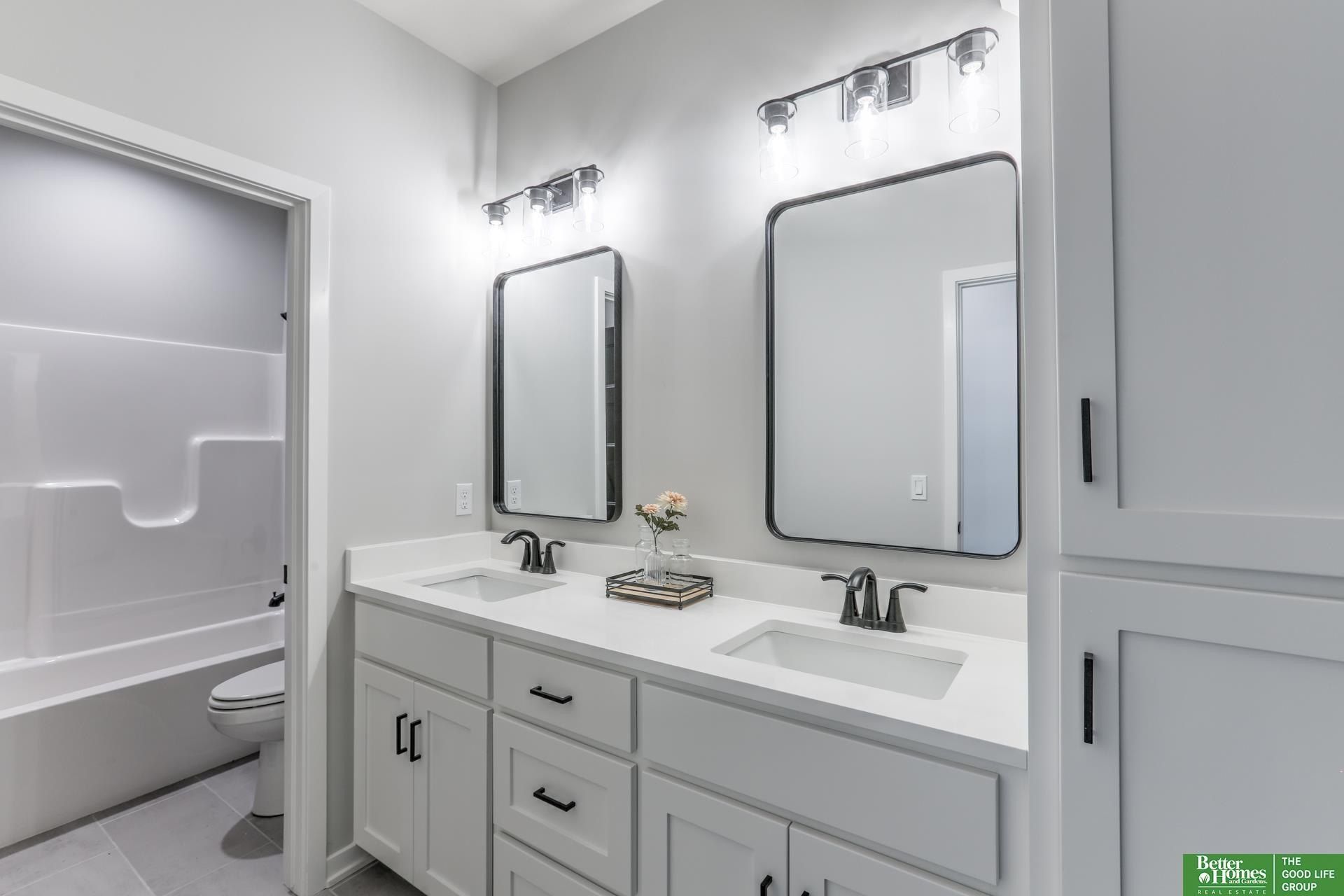 5425 N 212 Street. Elkhorn, NE 68022