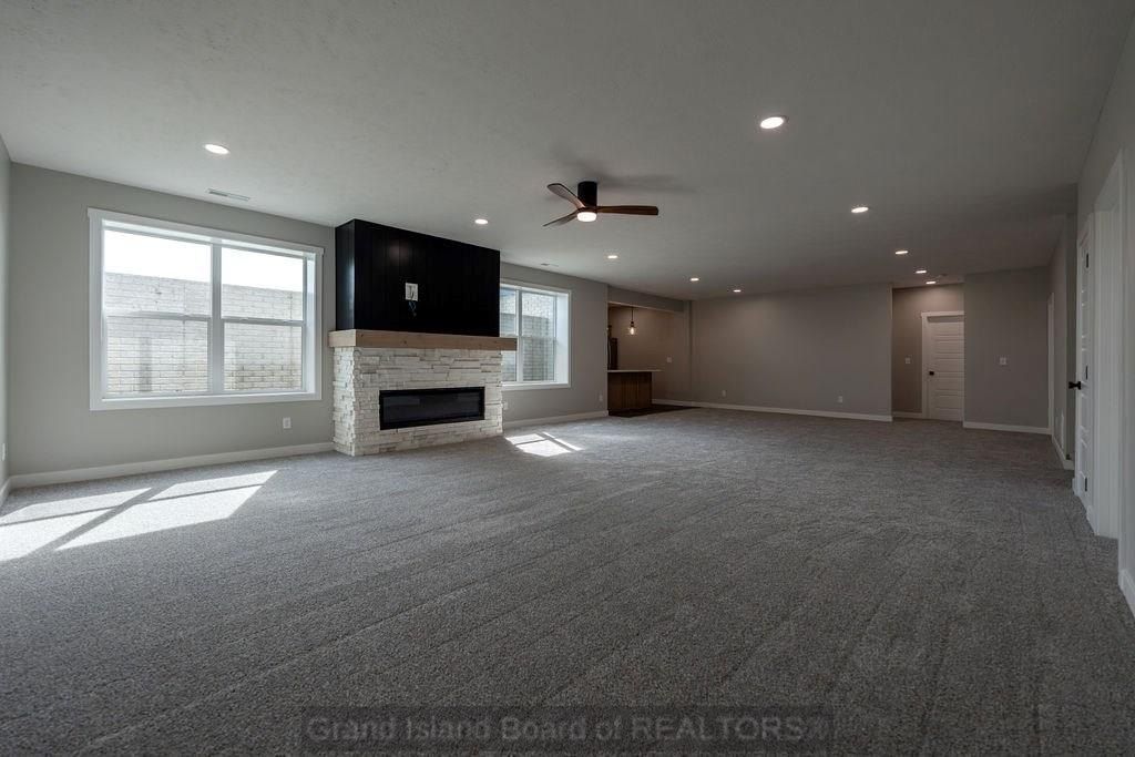 2931 Lee St. Grand Island, NE 68803