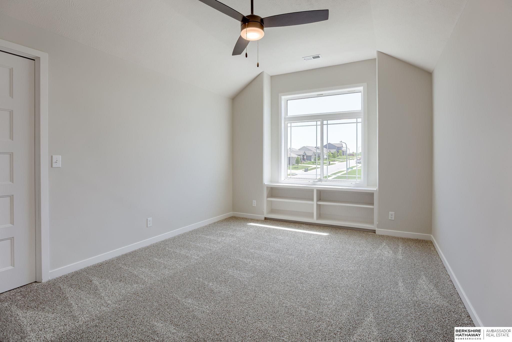 4302 Chennault Street. Bellevue, NE 68123