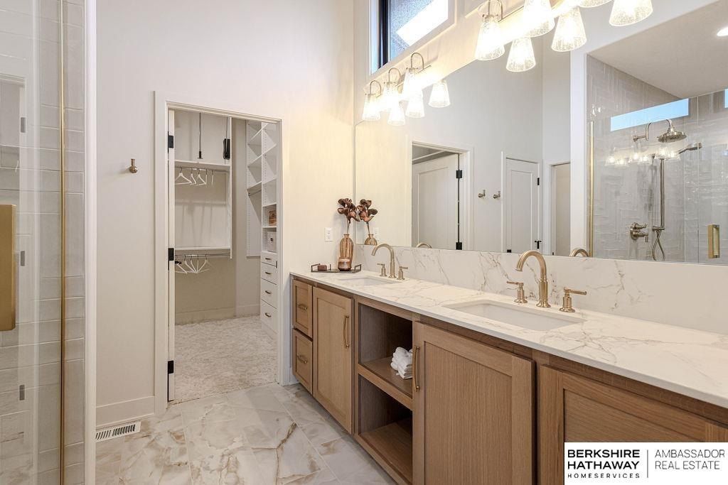 11414 S 120Th Avenue. Papillion, NE 68046