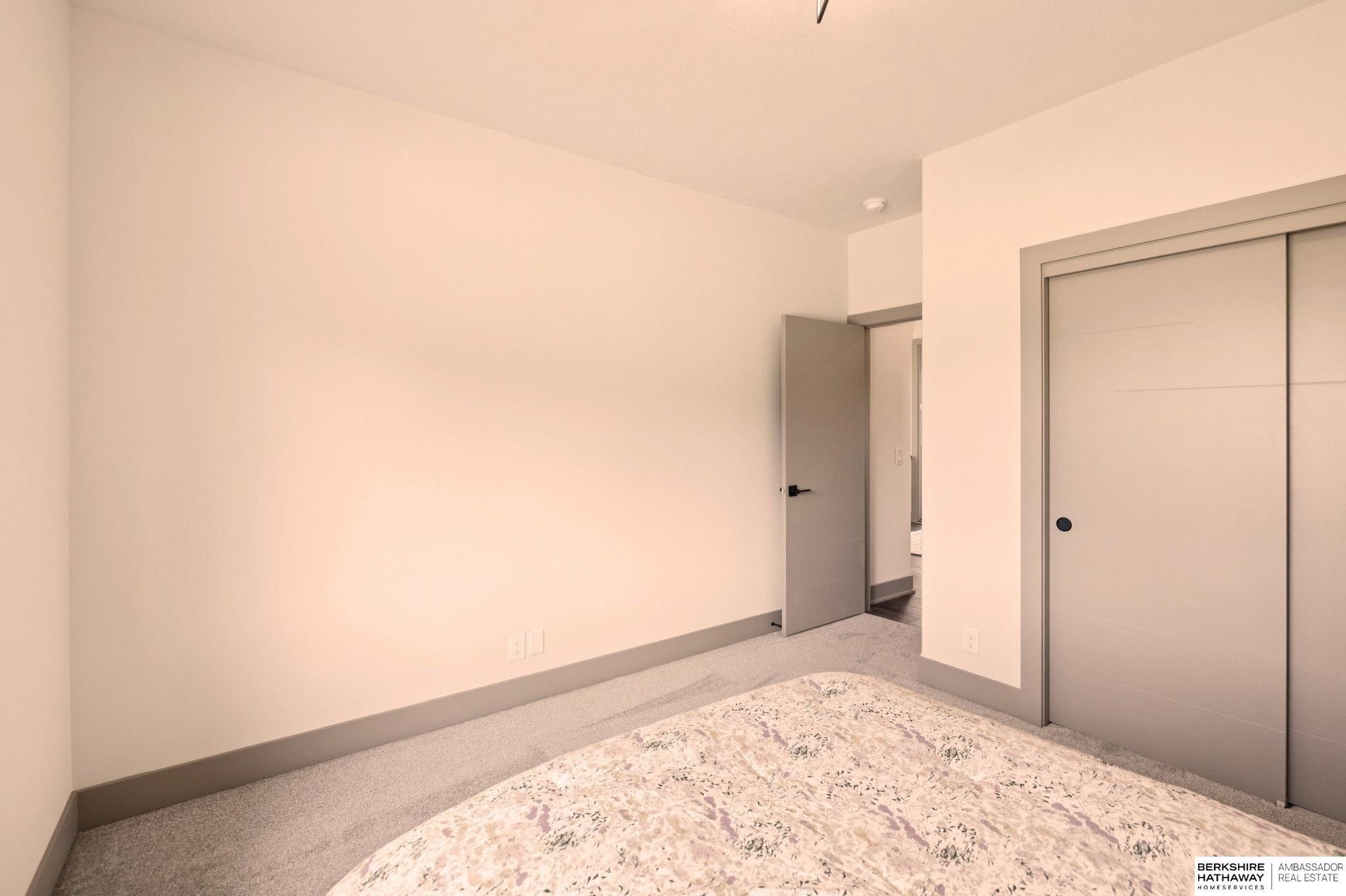 5518 S 200Th Avenue. Omaha, NE 68135