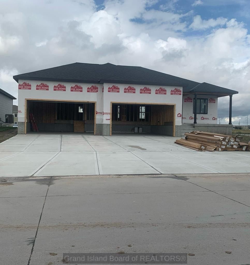 3750 Lilac Ln. Grand Island, NE 68803