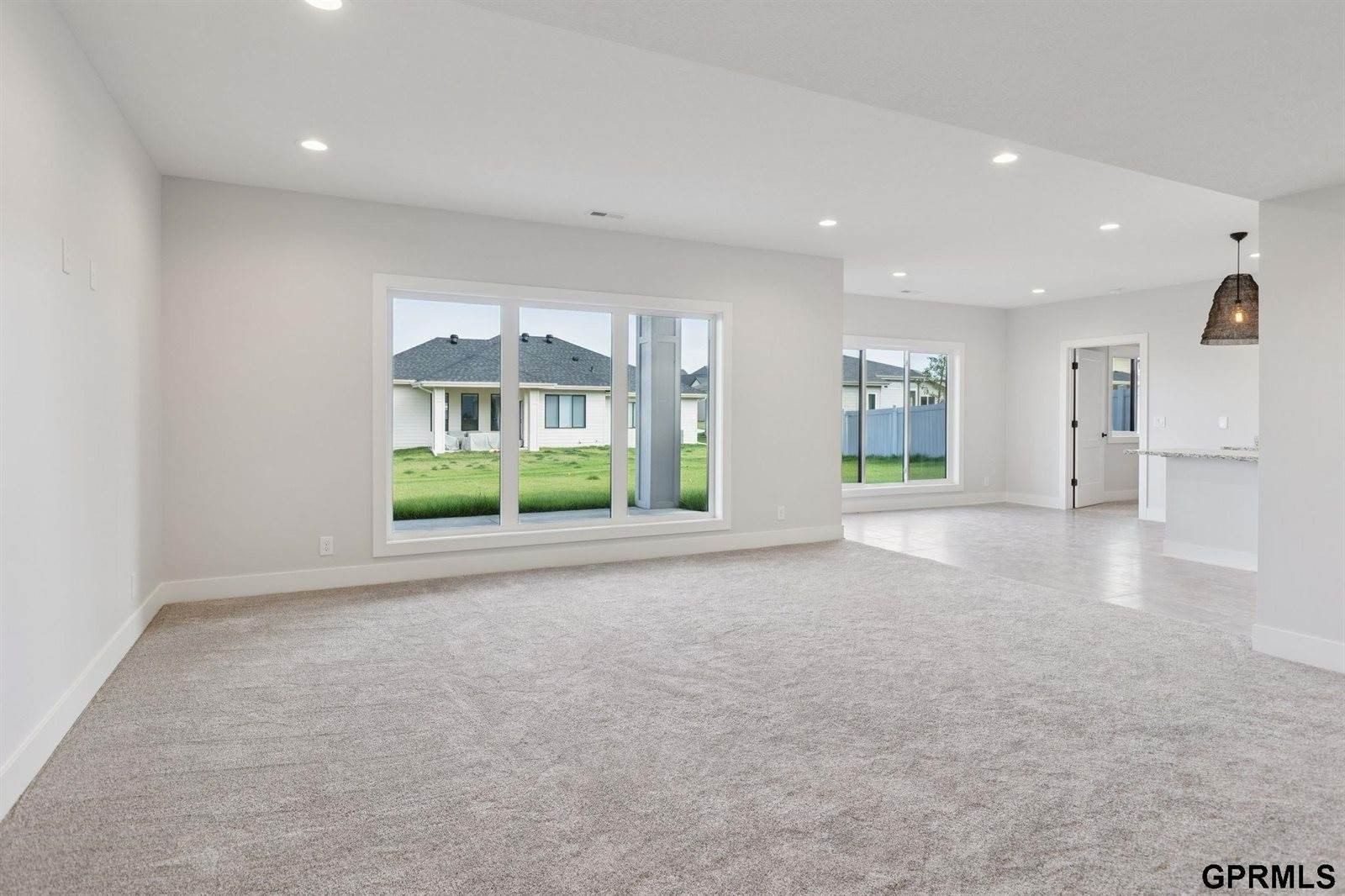 21138 Hartman Avenue. Elkhorn, NE 68022