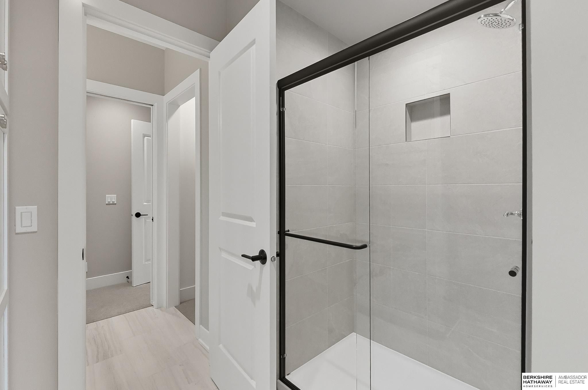 20638 Laurel Avenue. Elkhorn, NE 68022