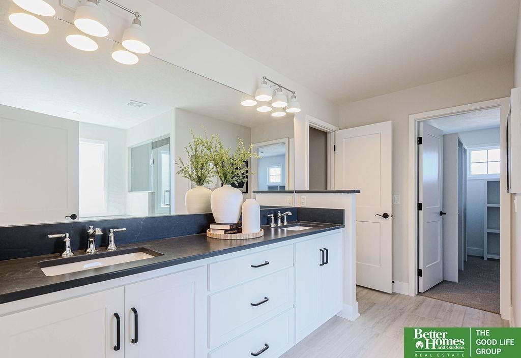 10110 S 191 Street. Omaha, NE 68136