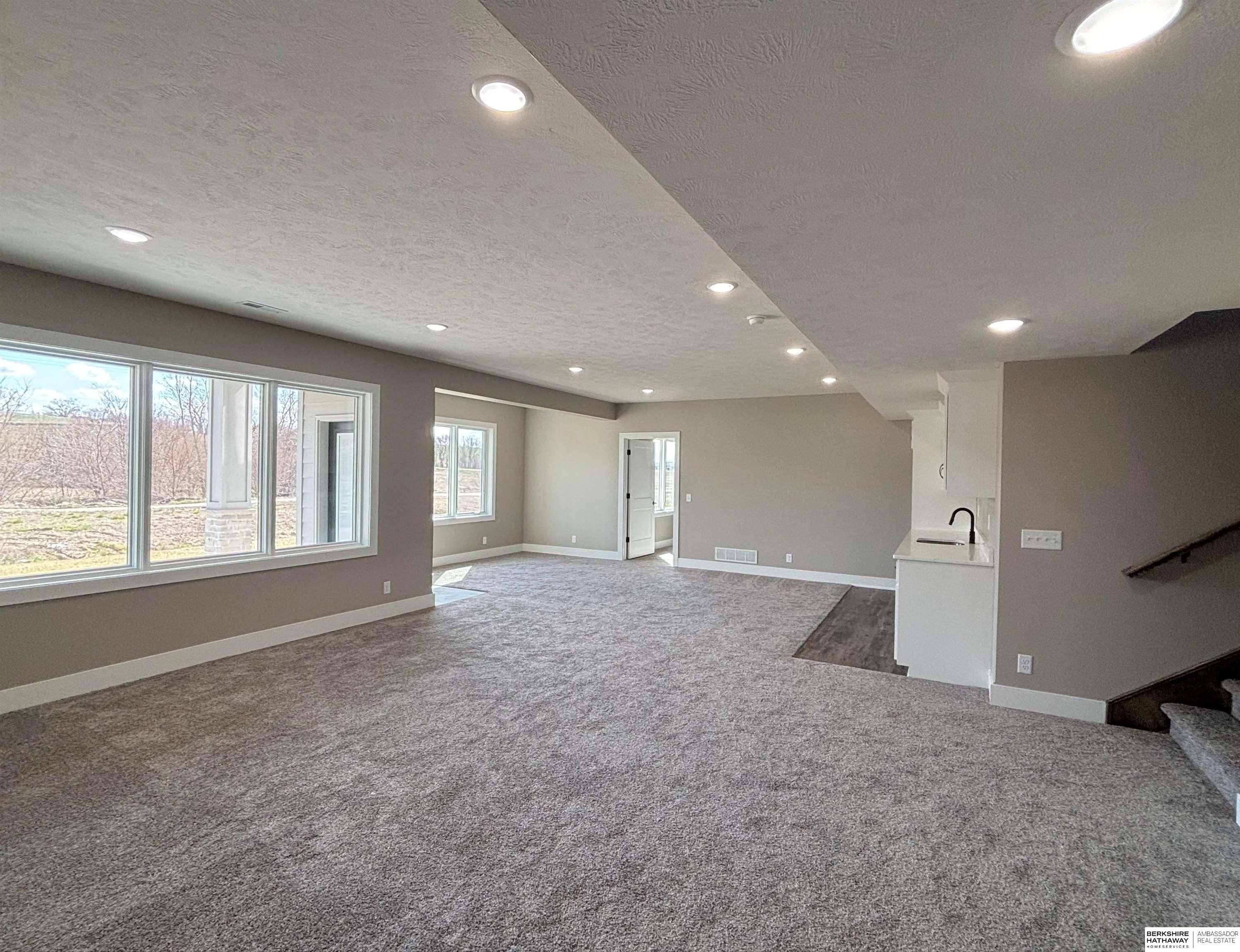 21825 Parkview Drive. Gretna, NE 68028