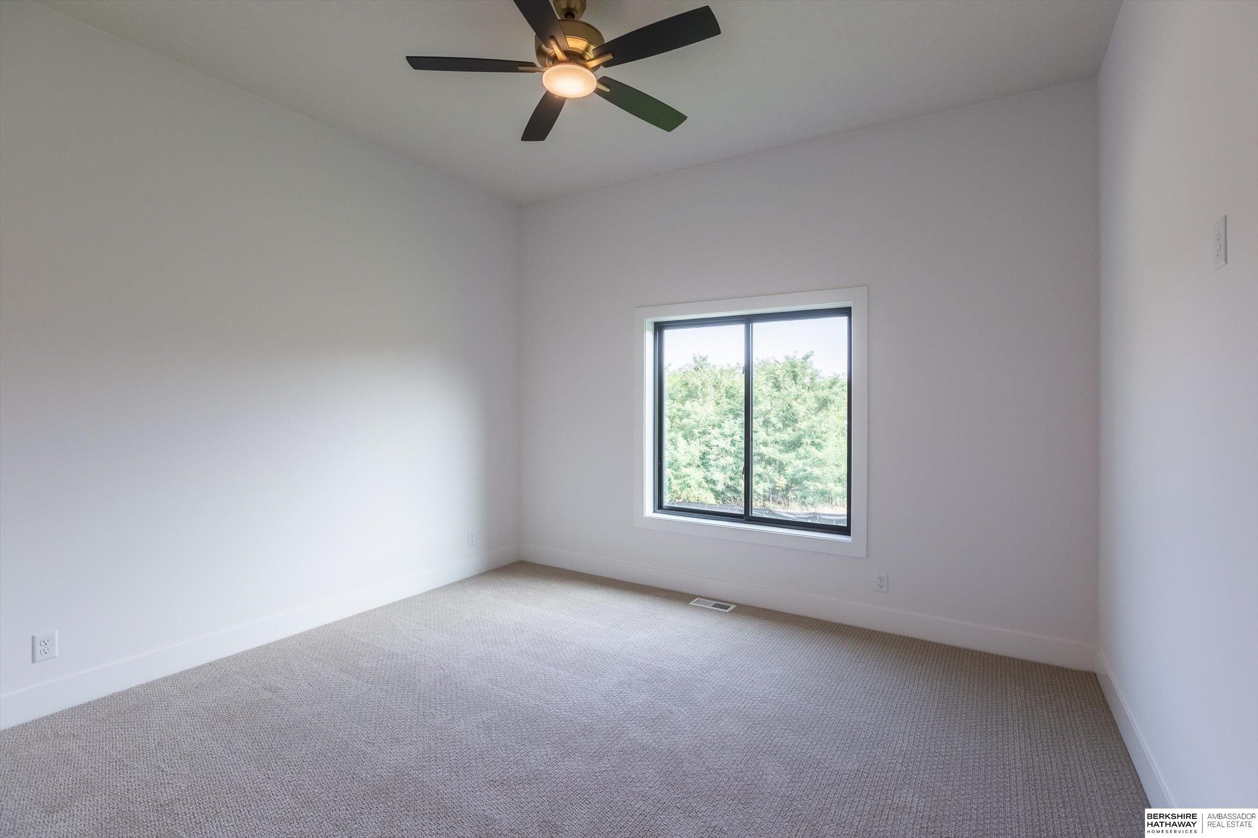 5717 S 200Th Circle. Omaha, NE 68135