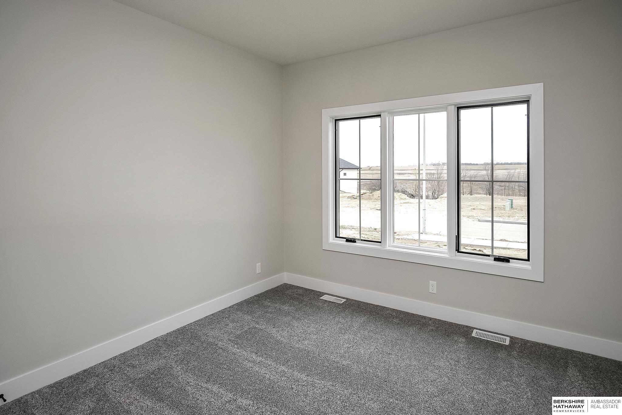 5601 N 213Th Avenue. Elkhorn, NE 68022