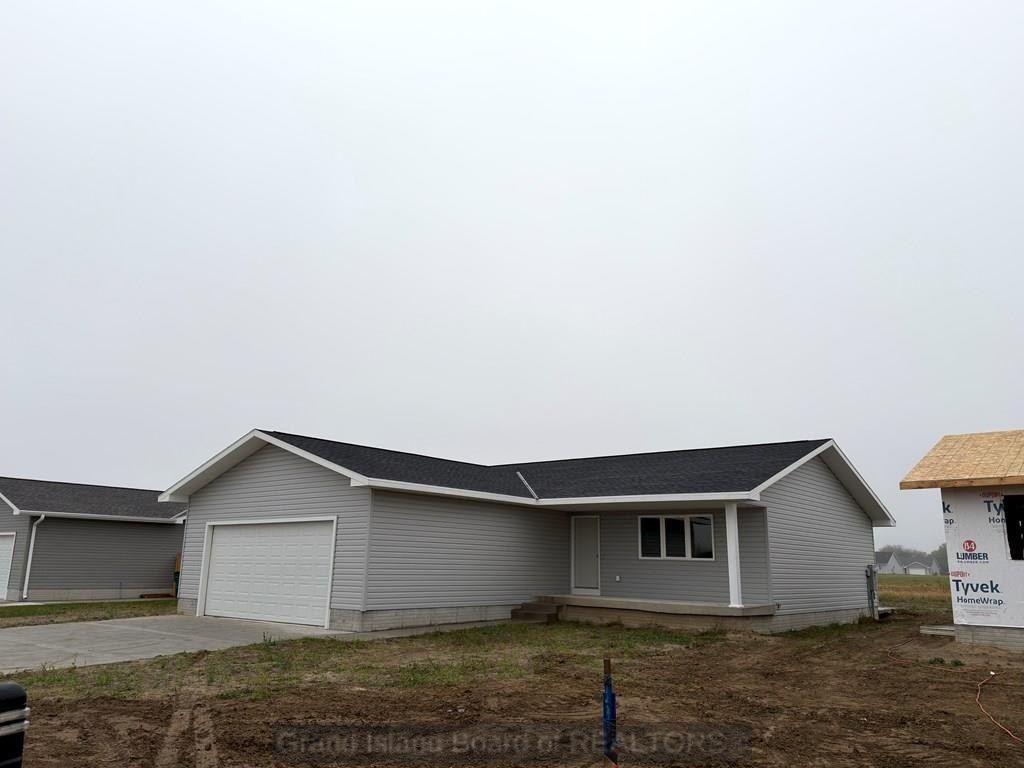 1495 Highlander Ln. Aurora, NE 68818