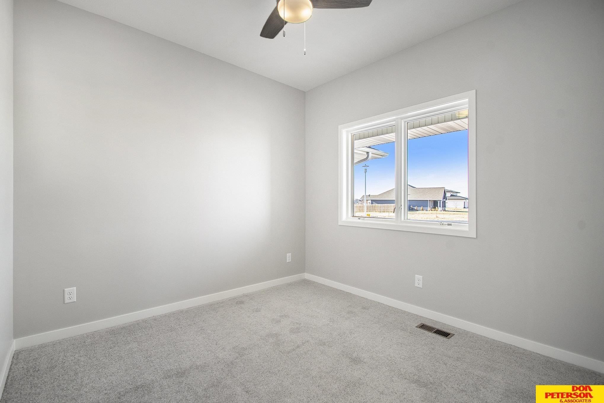 1020 Lauren Lane. Fremont, NE 68025