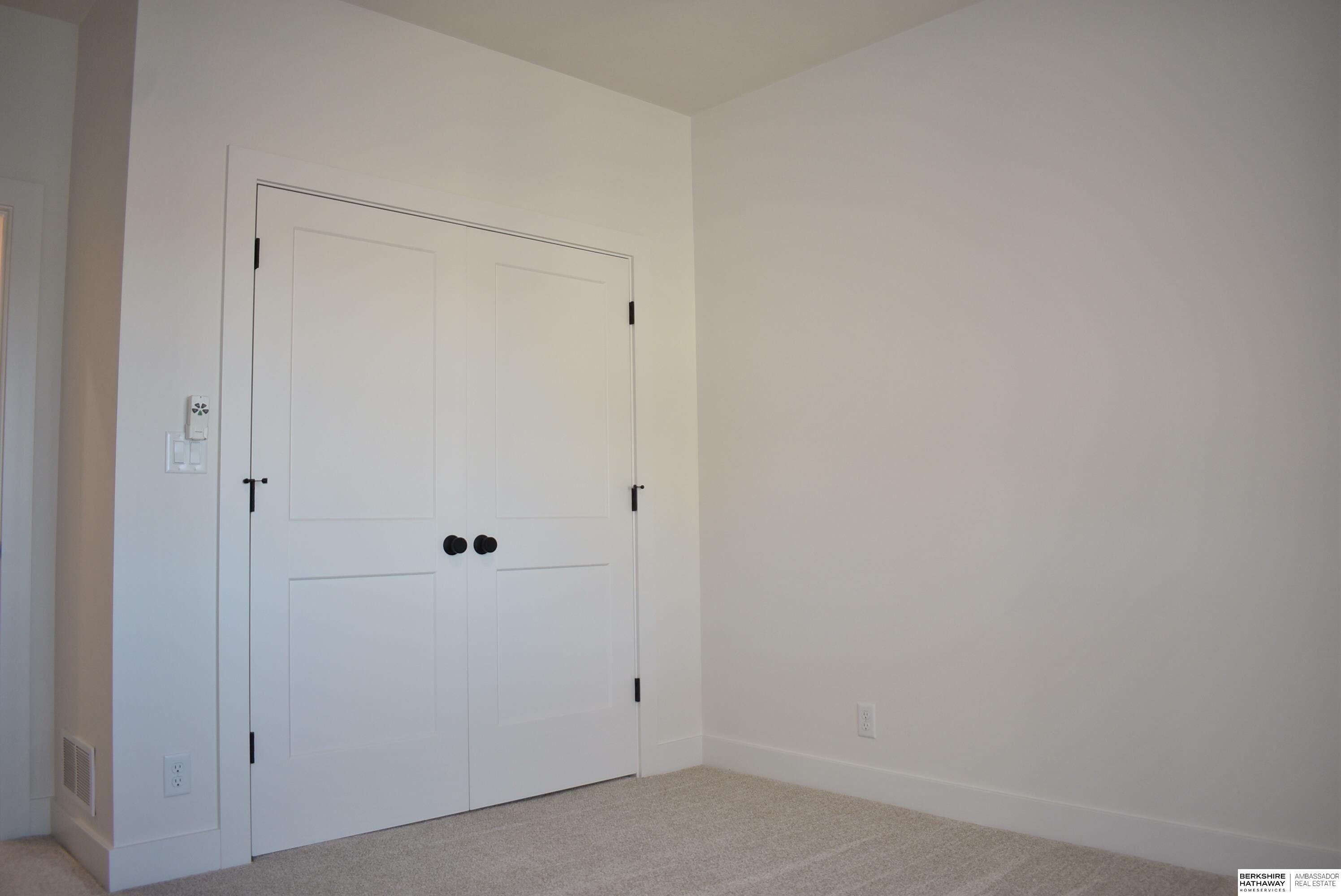 6026 N 280Th Circle. Valley, NE 68064