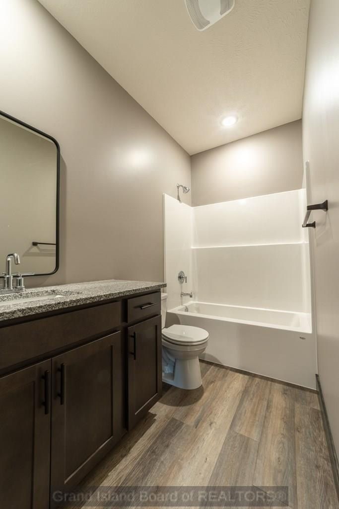 1038 Vandervoort Ave. Grand Island, NE 68801