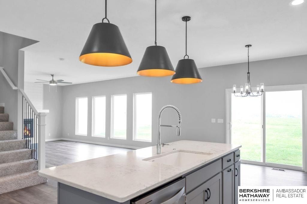 18458 Palisades Drive. Omaha, NE 68136