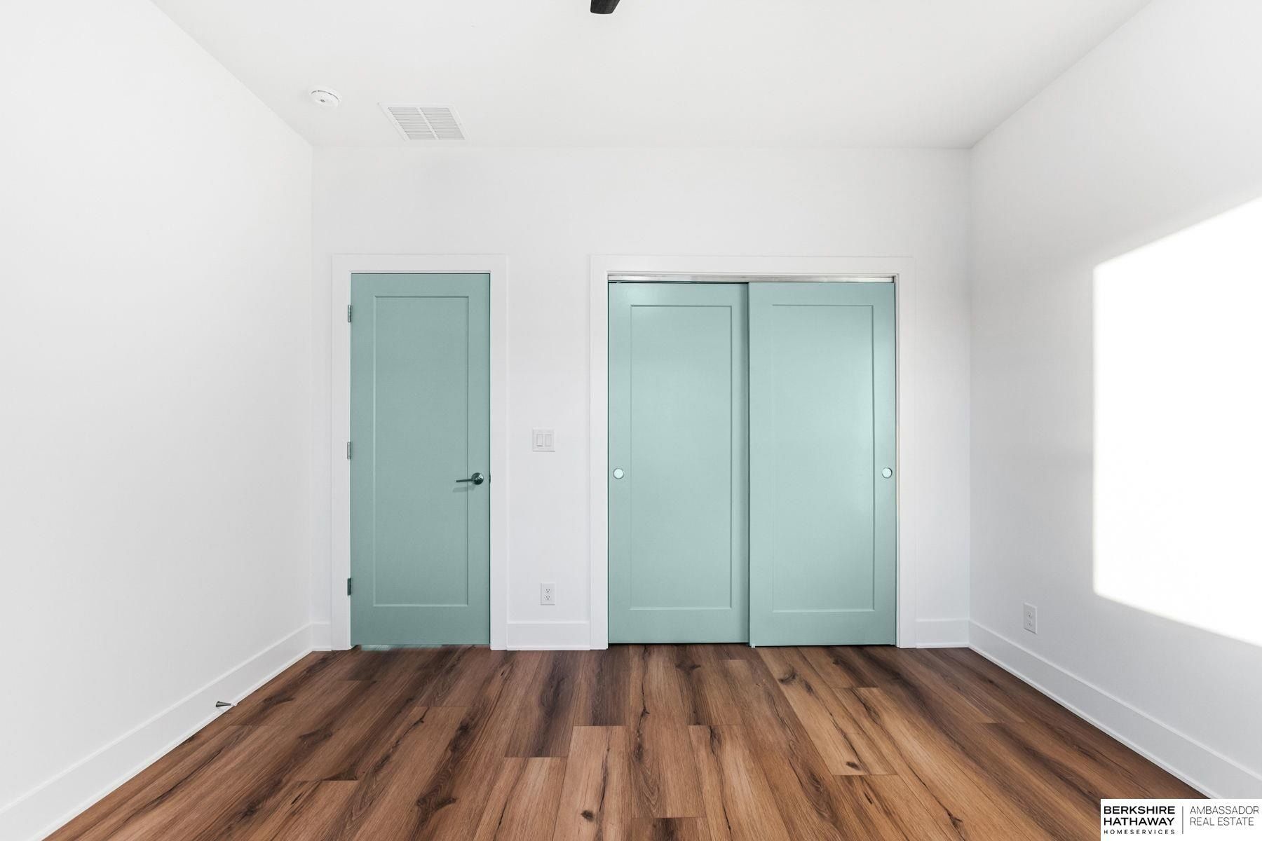 27505 Heron Street. Valley, NE 68064