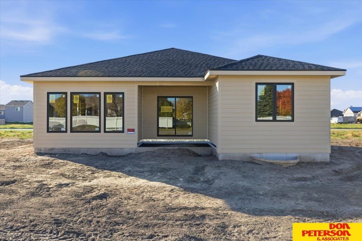 2940 Aurora Drive. Fremont, NE 68025