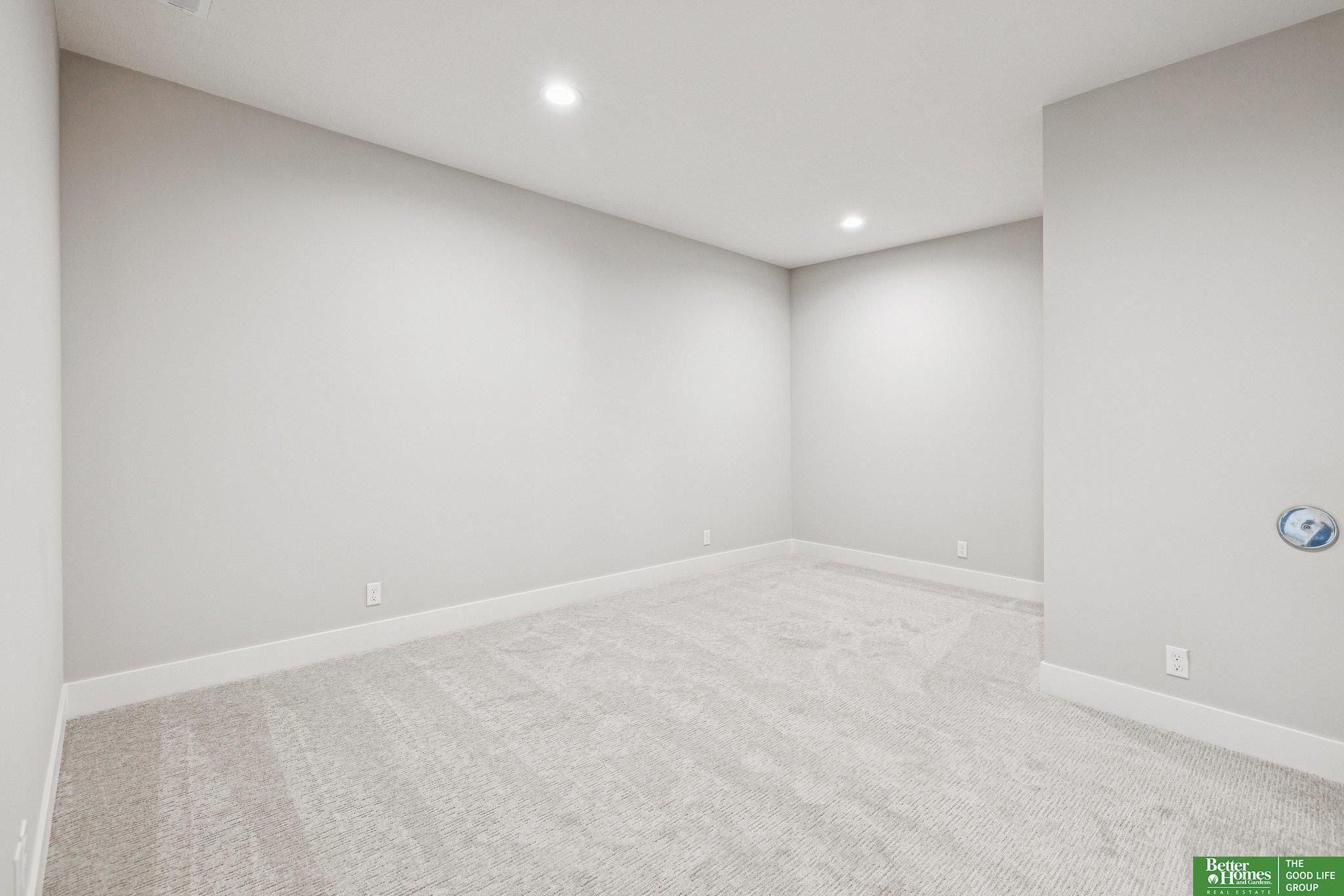 3306 S 212Th Street. Elkhorn, NE 68022