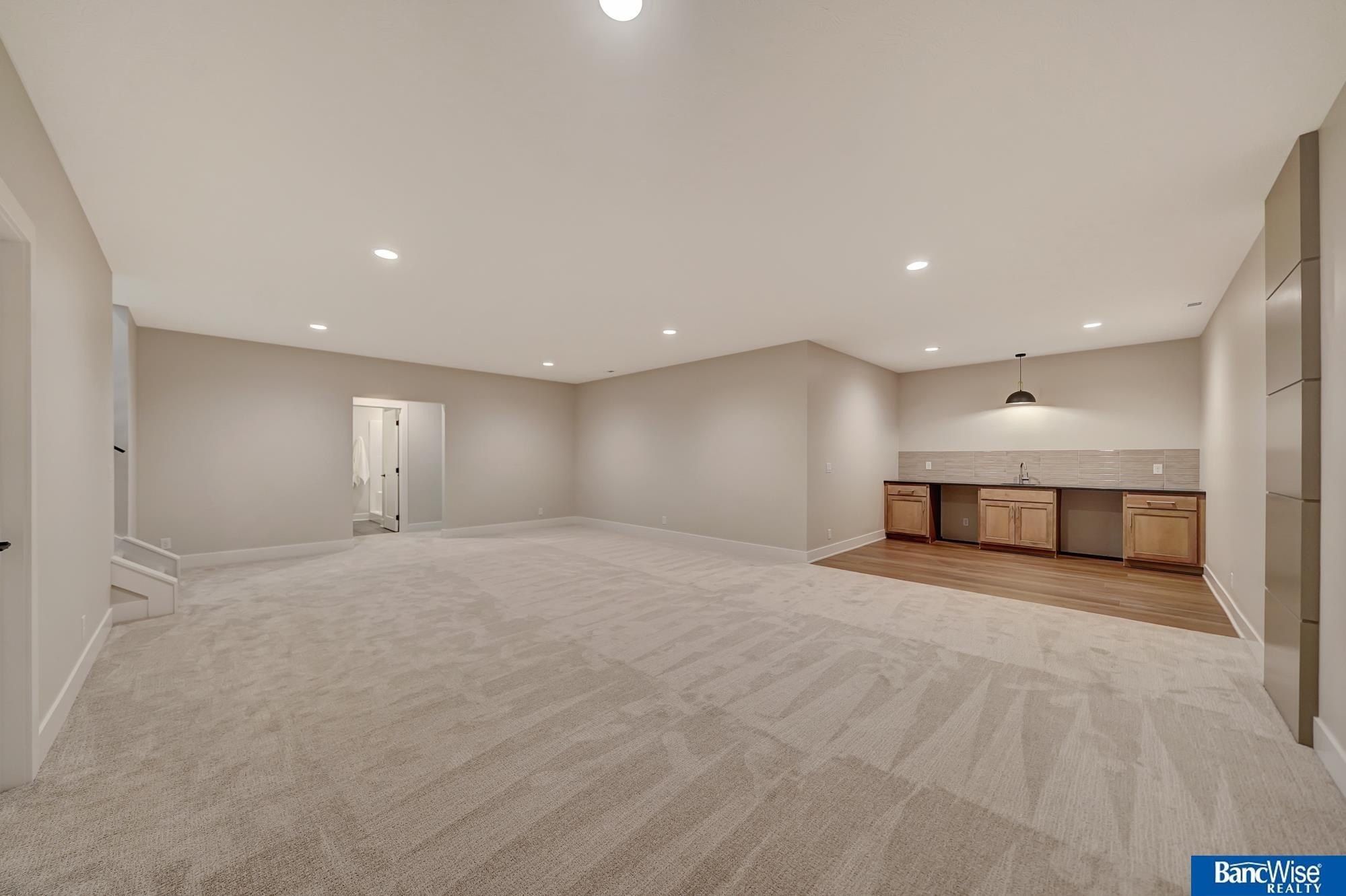 9233 Marbella Drive. Lincoln, NE 68520