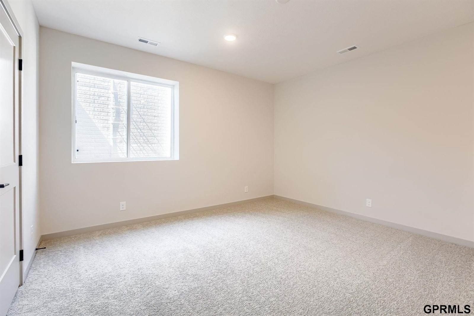 12114 South 204 Avenue. Gretna, NE 68028