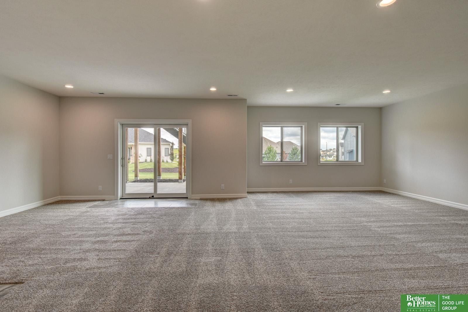 7131 N 172 Street. Bennington, NE 68007