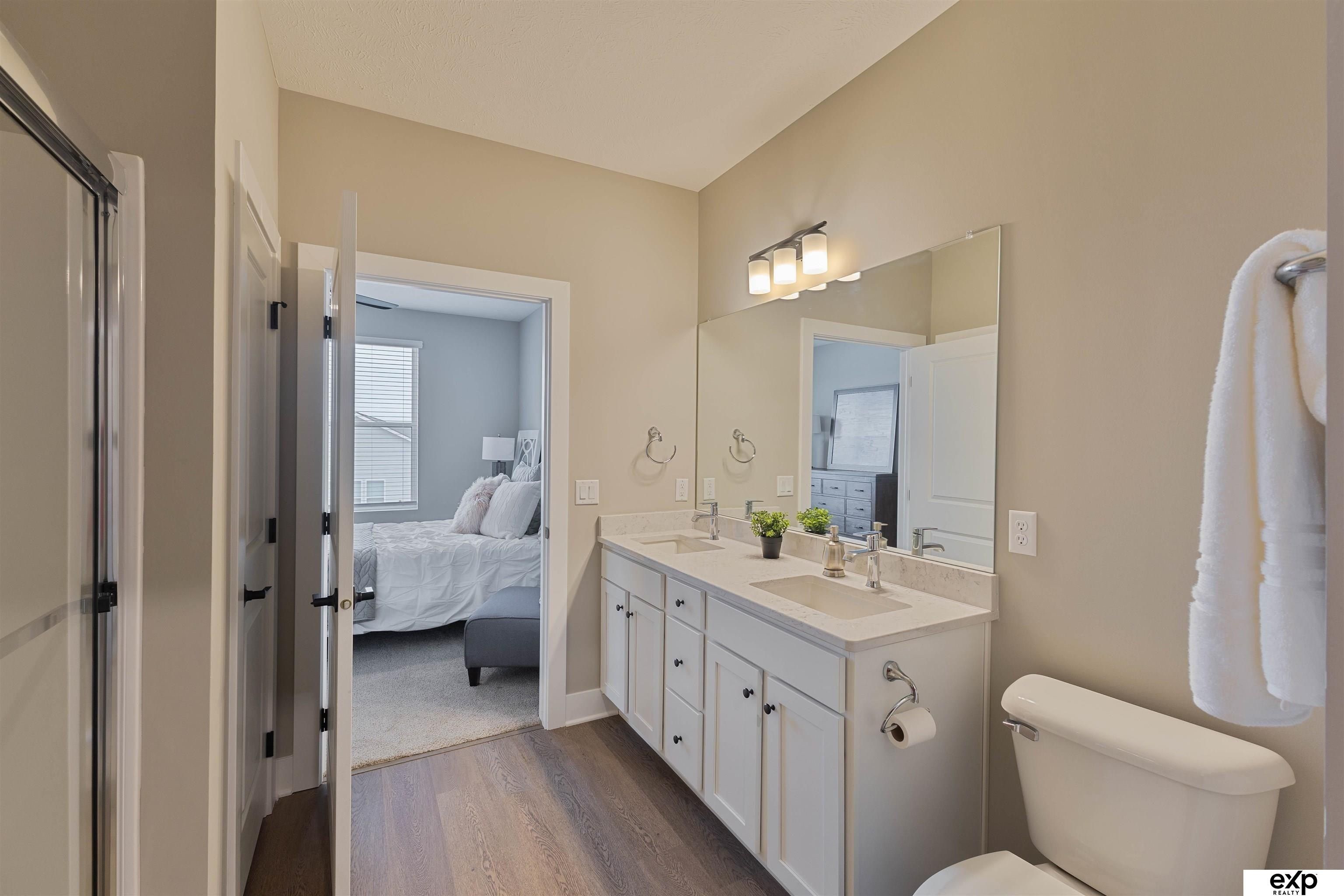 17538 Robin Drive. Omaha, NE 68136