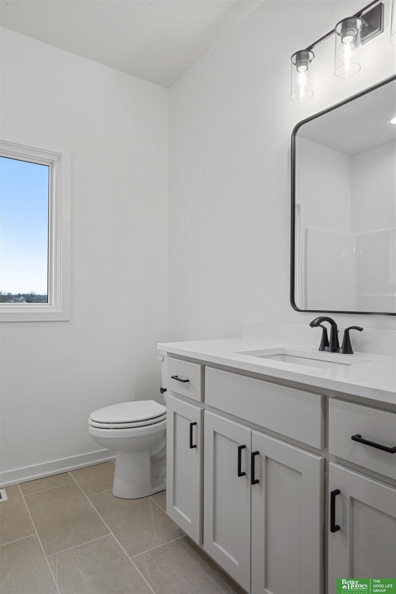 10023 Prospect Street. Papillion, NE 68046