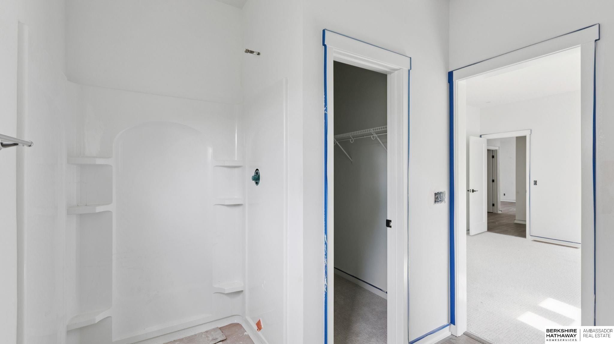 808 Grandview Drive. Louisville, NE 68037