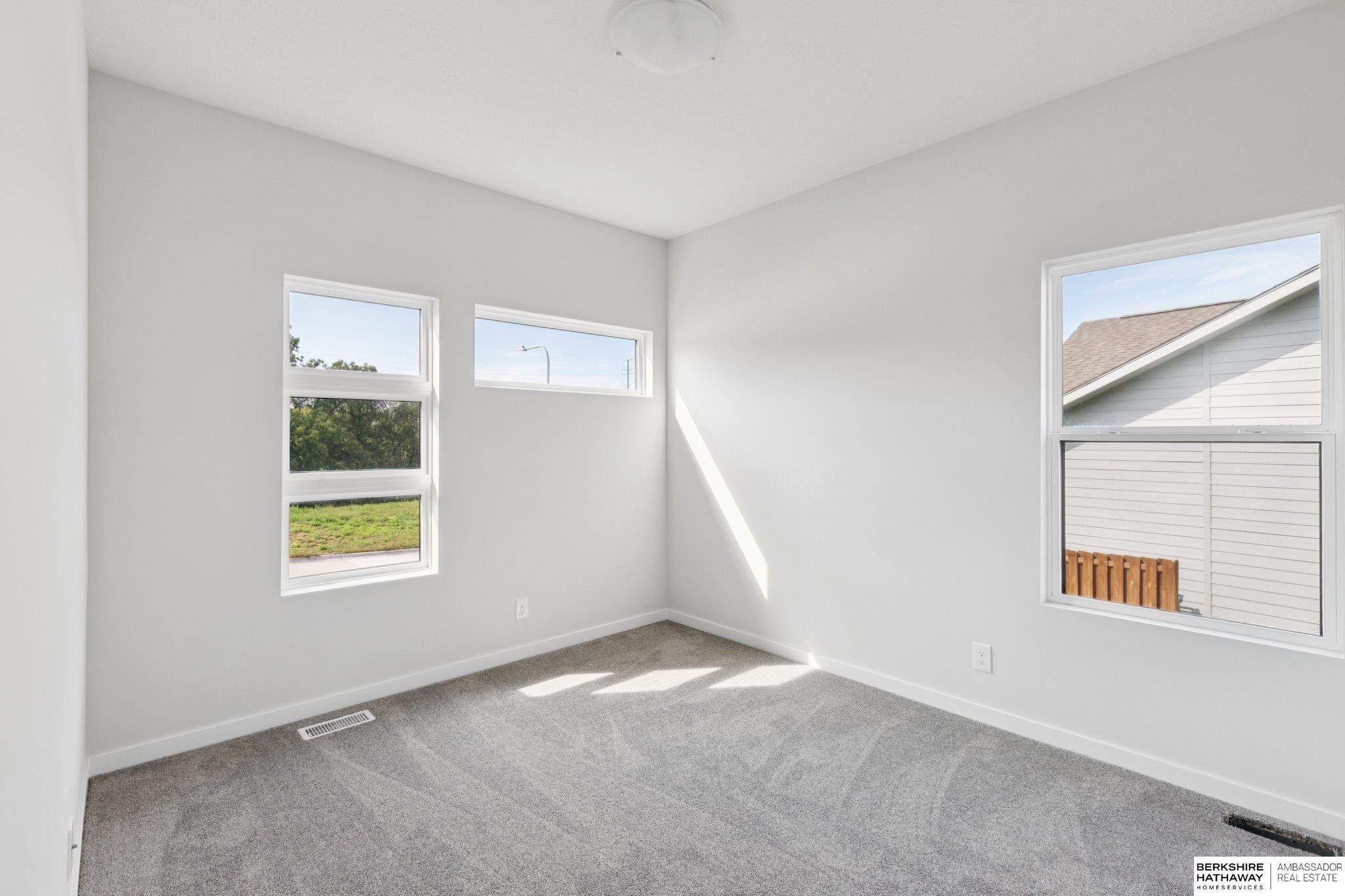 2116 Gindy Drive. Bellevue, NE 68147