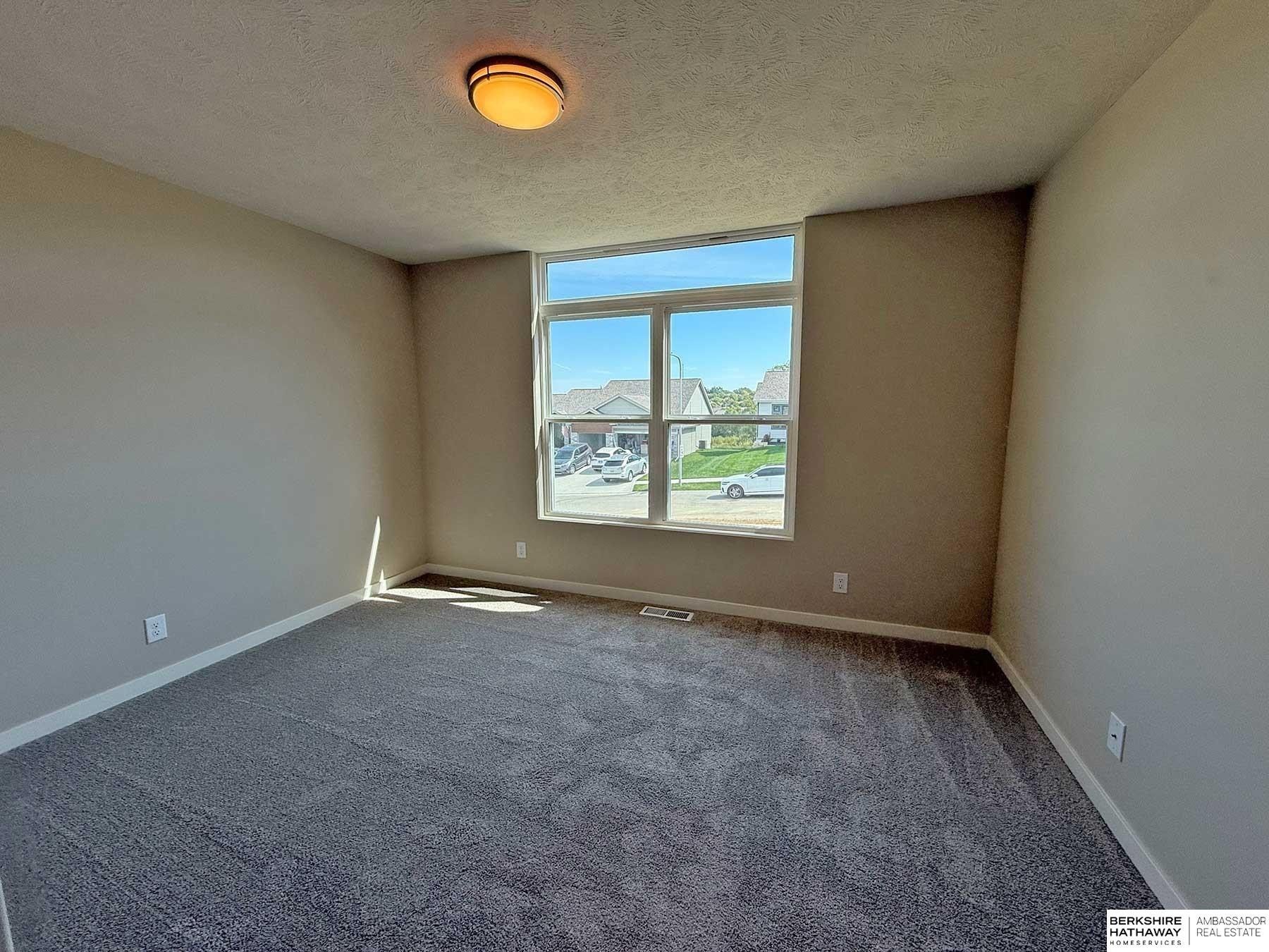 2914 N 165Th Avenue. Omaha, NE 68116