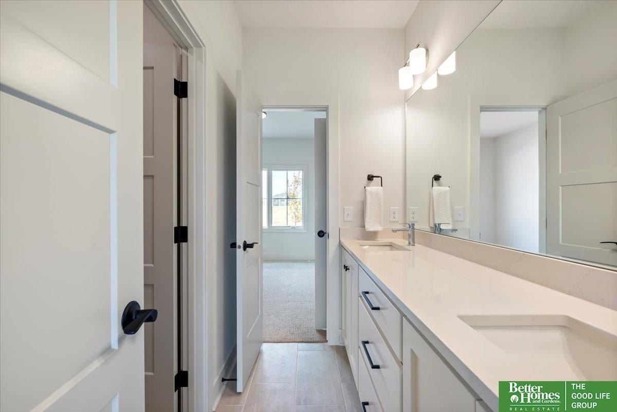 3639 S 218Th Avenue. Elkhorn, NE 68022