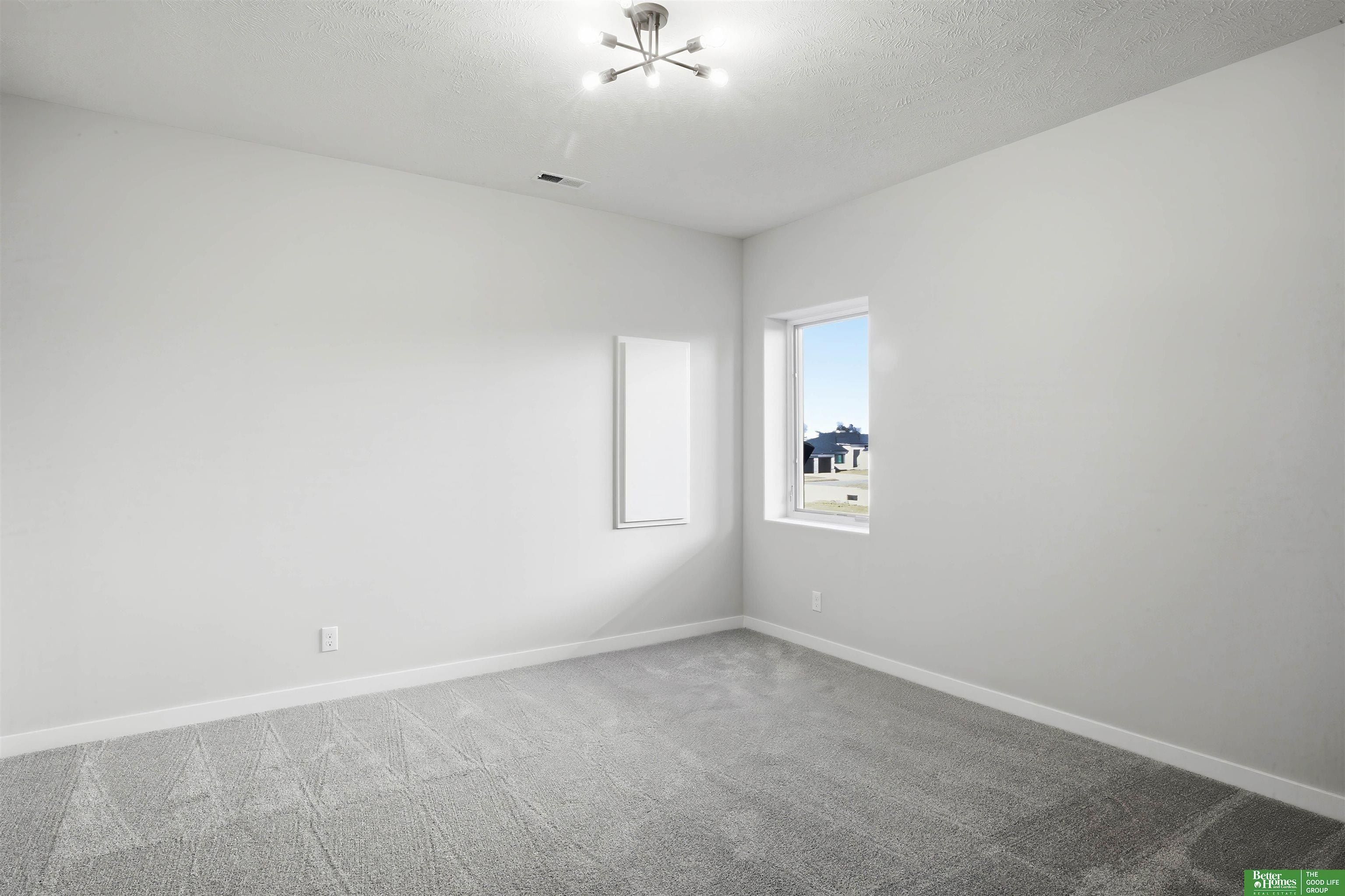 5420 N 213Th Street. Elkhorn, NE 68022