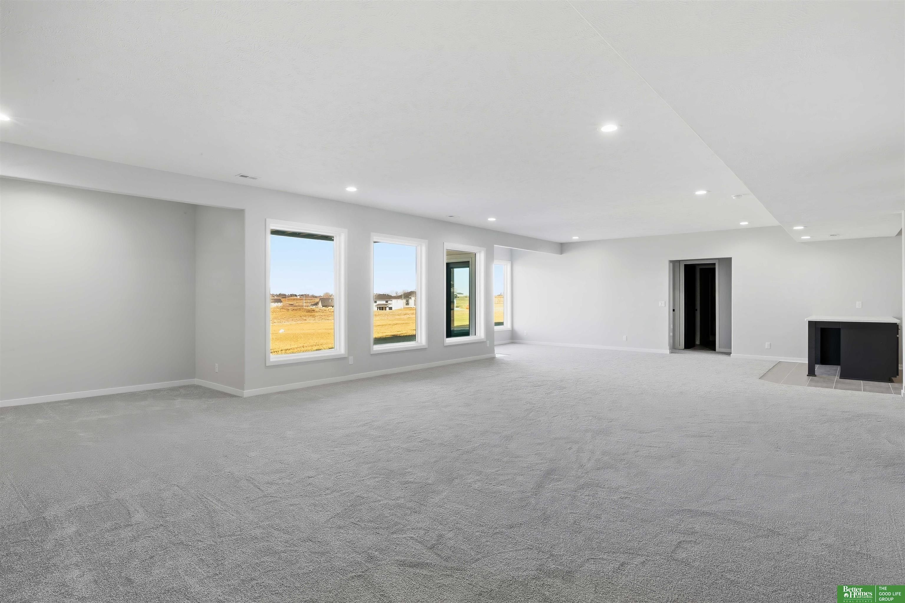 5444 N 212Th Street. Elkhorn, NE 68022