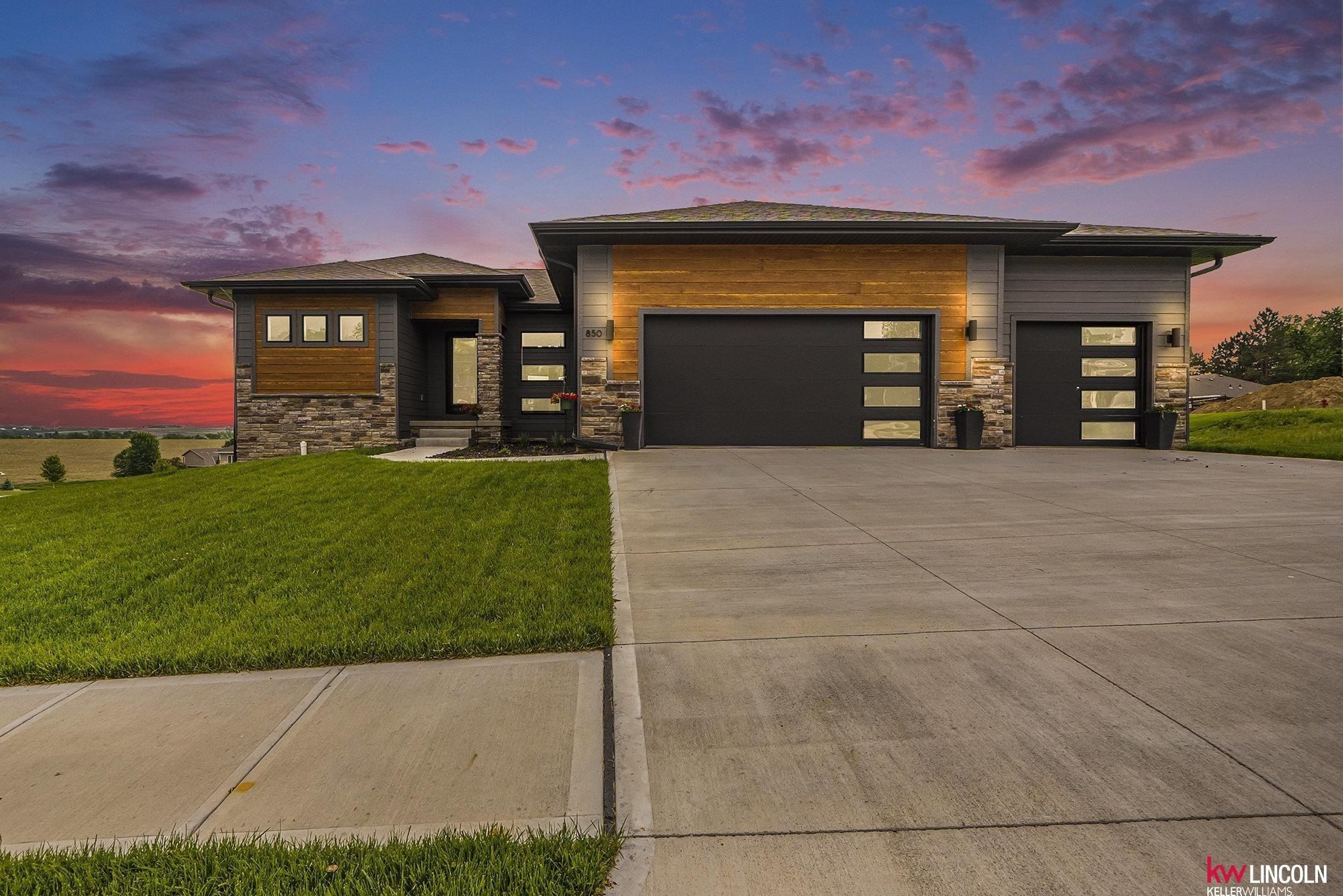 1309 W Silverado Drive. Lincoln, NE 68521