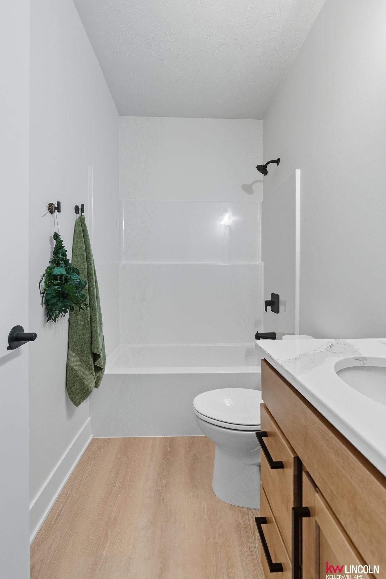 7510 Maxine Drive. Lincoln, NE 68516