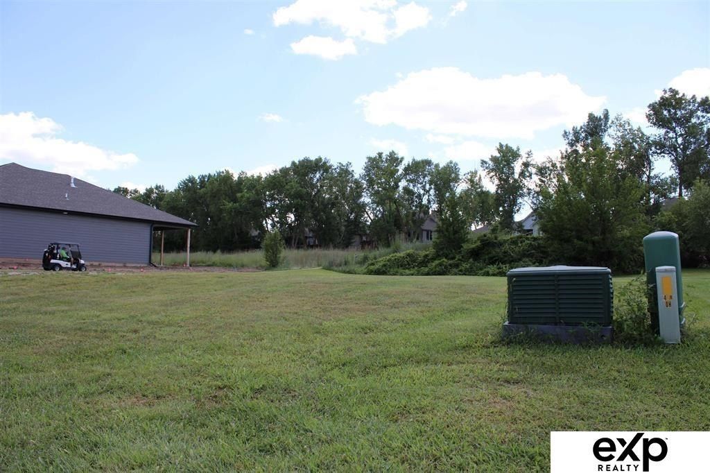 1301 Fairway Circle. Ashland, NE 68003