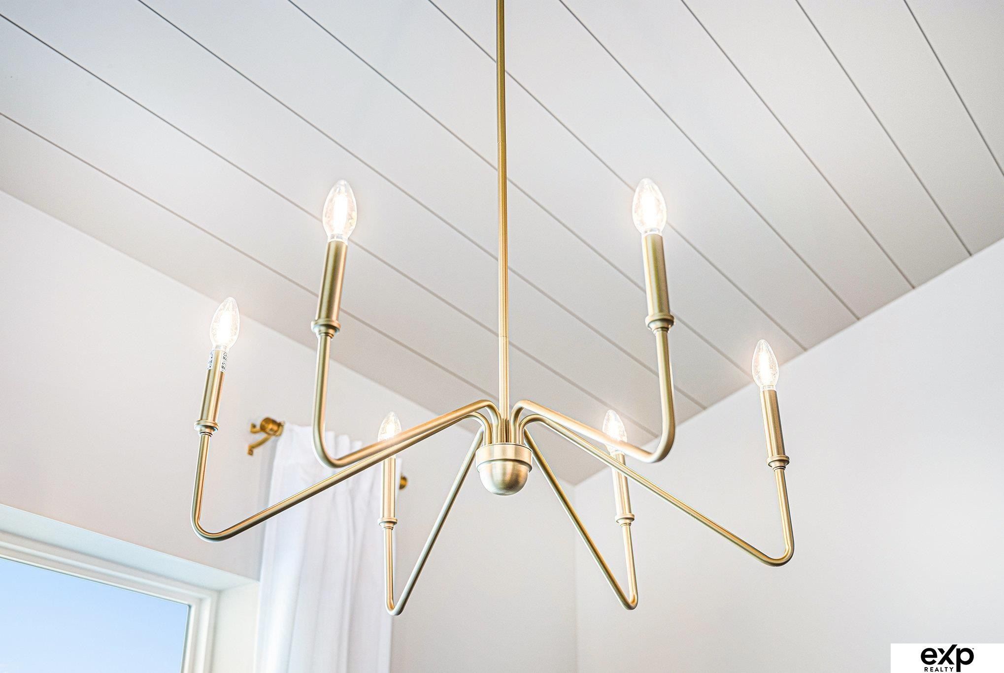 18710 Pinehurst Avenue. Gretna, NE 68028