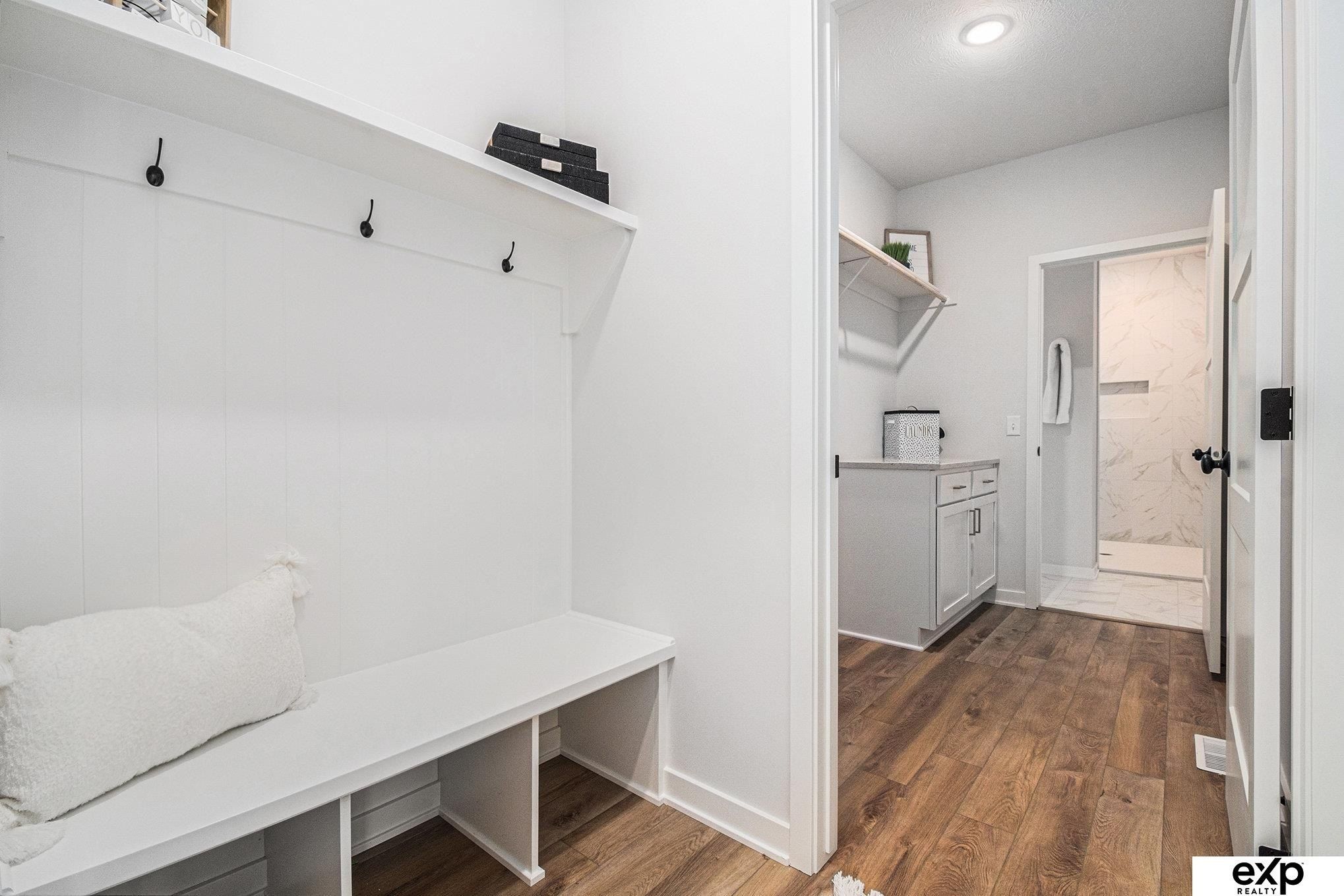 11052 S 218 Street. Gretna, NE 68028