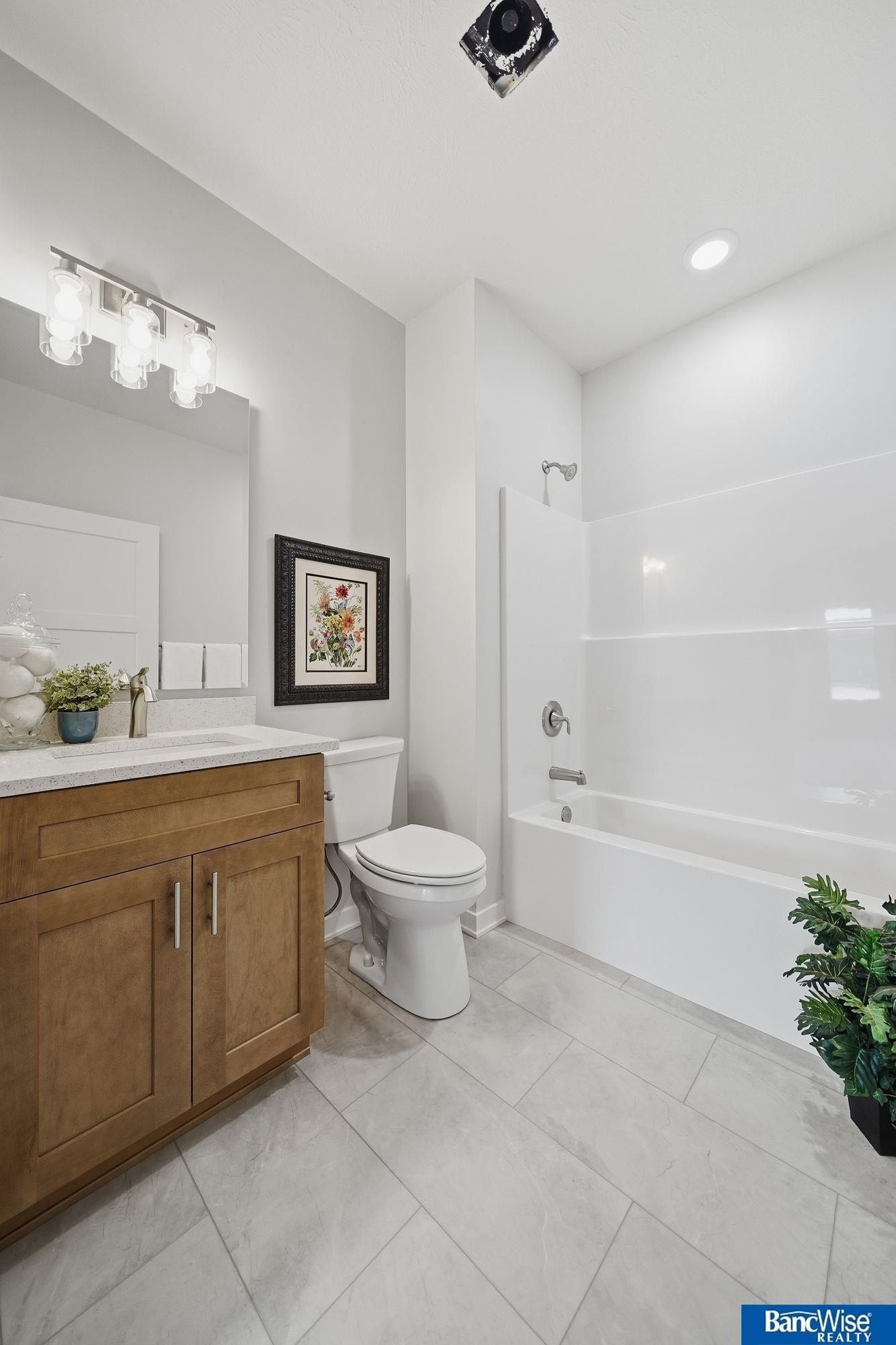 3501 Pearl Crescent Drive. Lincoln, NE 68504