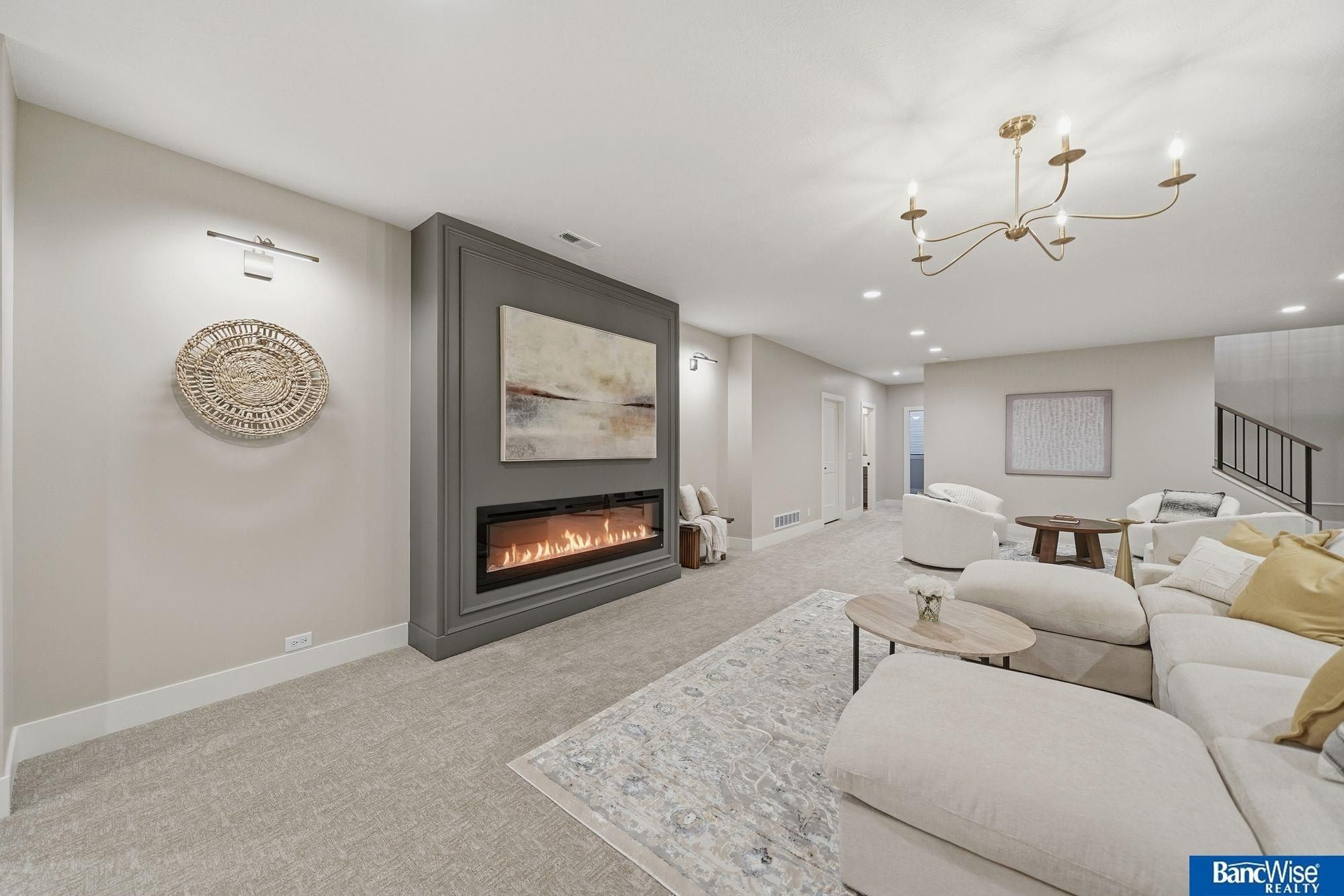 9856 S 42 Street. Lincoln, NE 68516