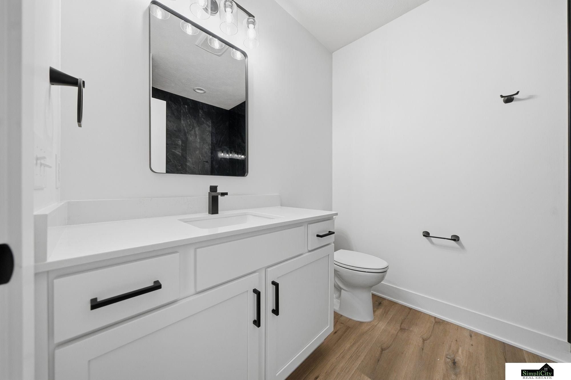 8621 S 49Th Street. Lincoln, NE 68516