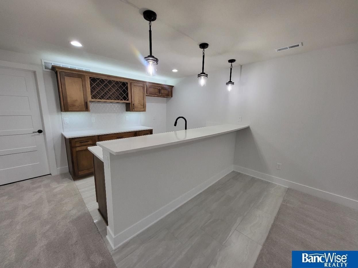 9409 Delano Drive. Lincoln, NE 68516