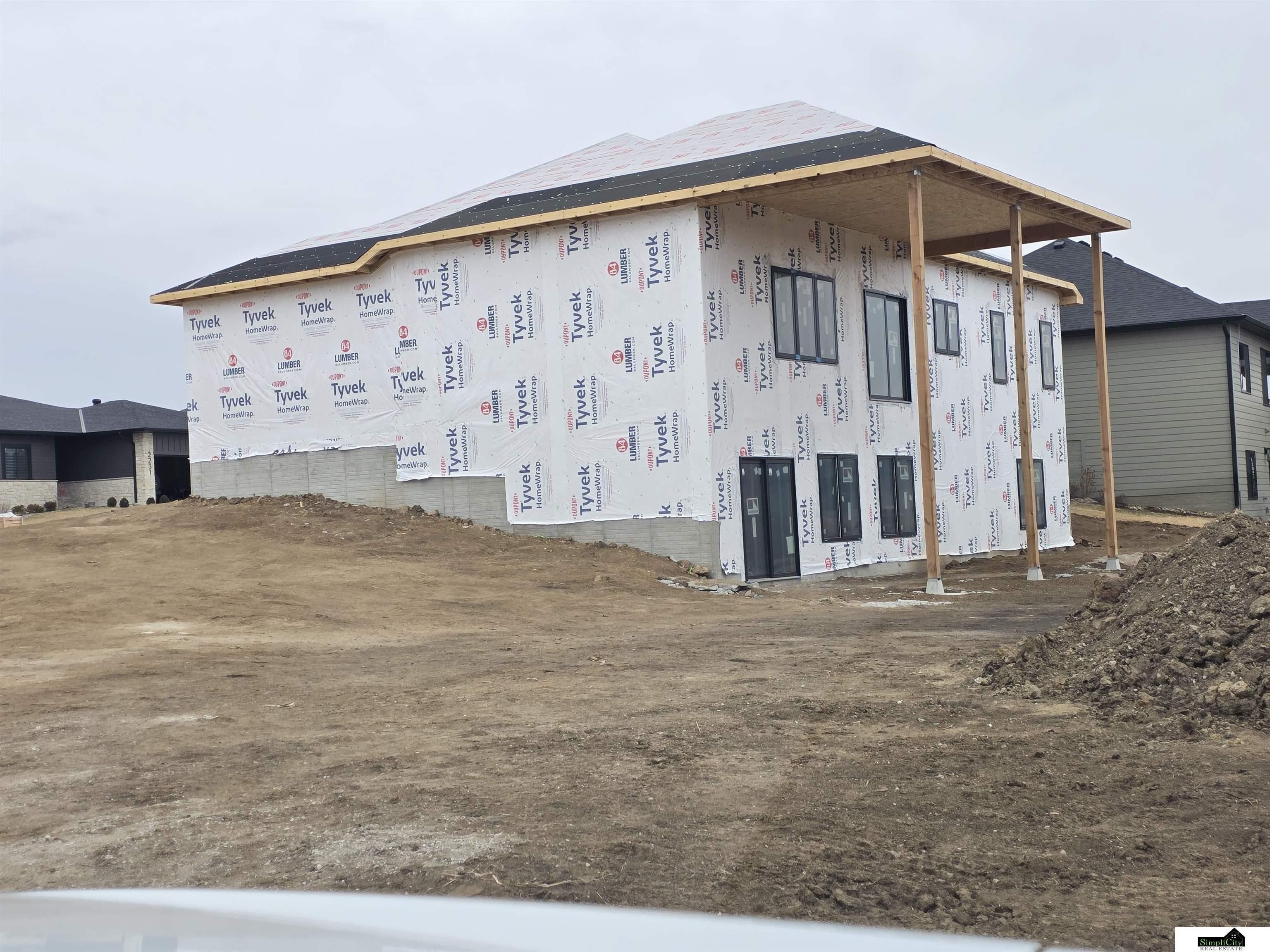 9400 Elm Creek Roads. Lincoln, NE 68520