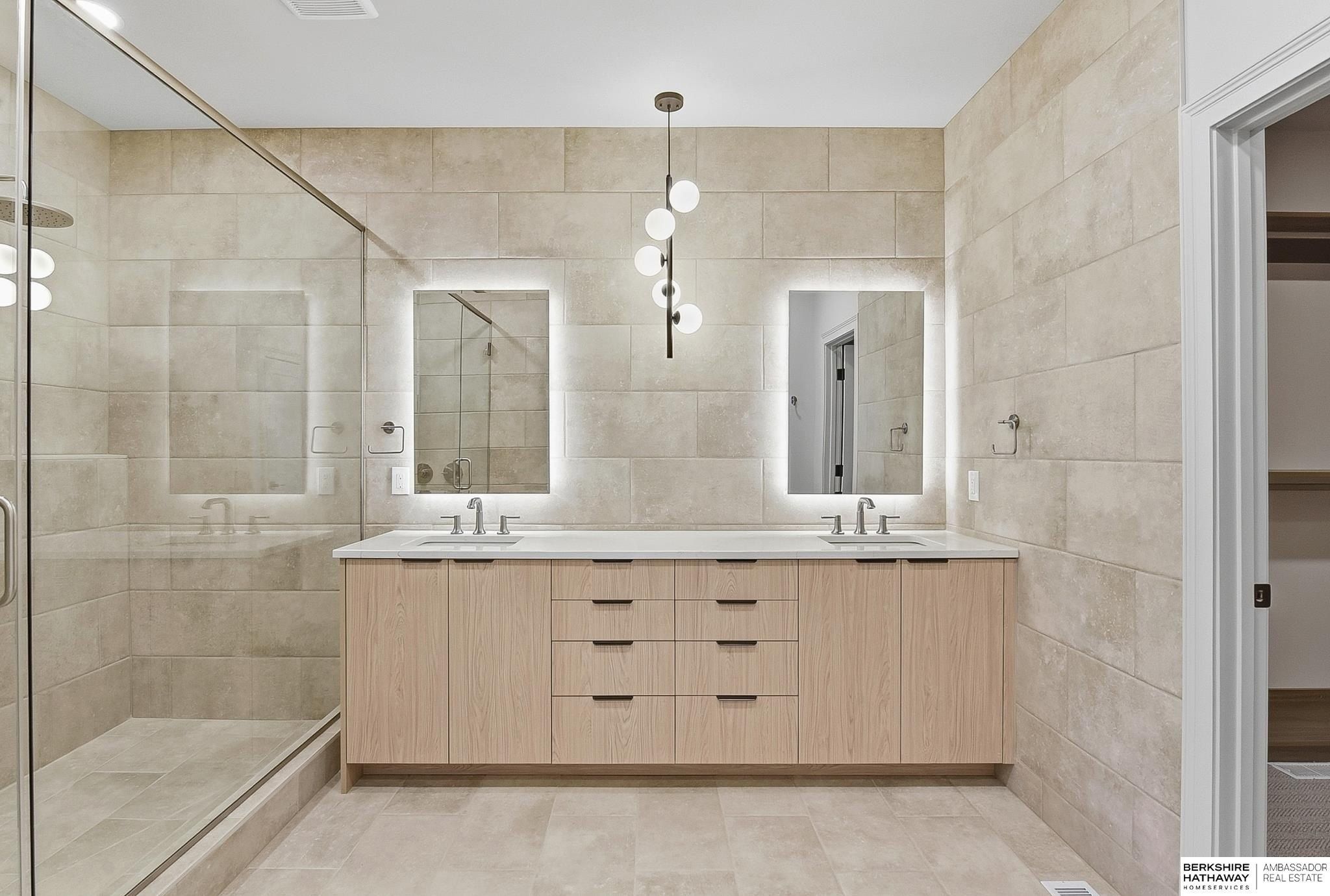 12401 Fenwick Street. Papillion, NE 68046