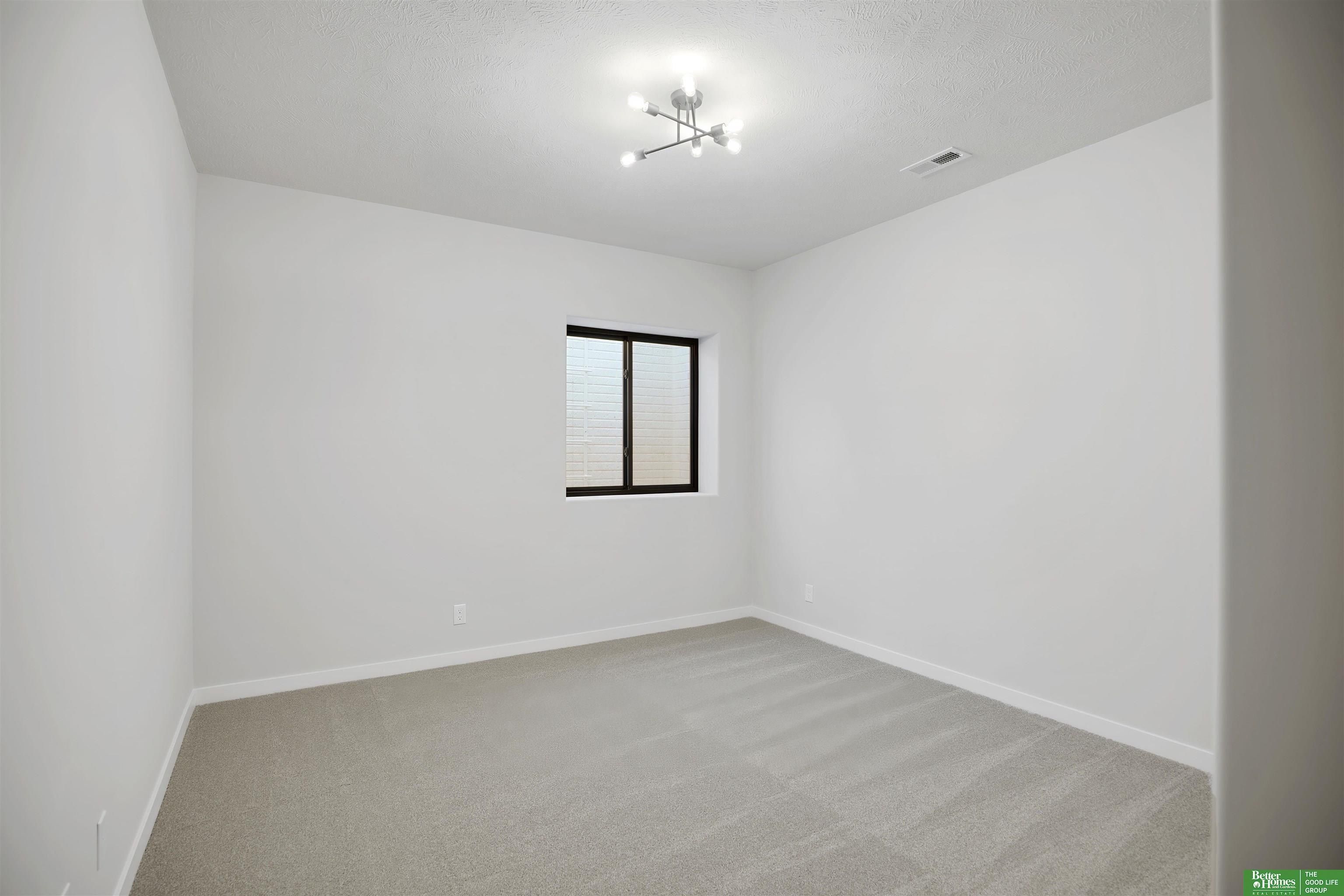 5608 N 213Th Street. Elkhorn, NE 68022